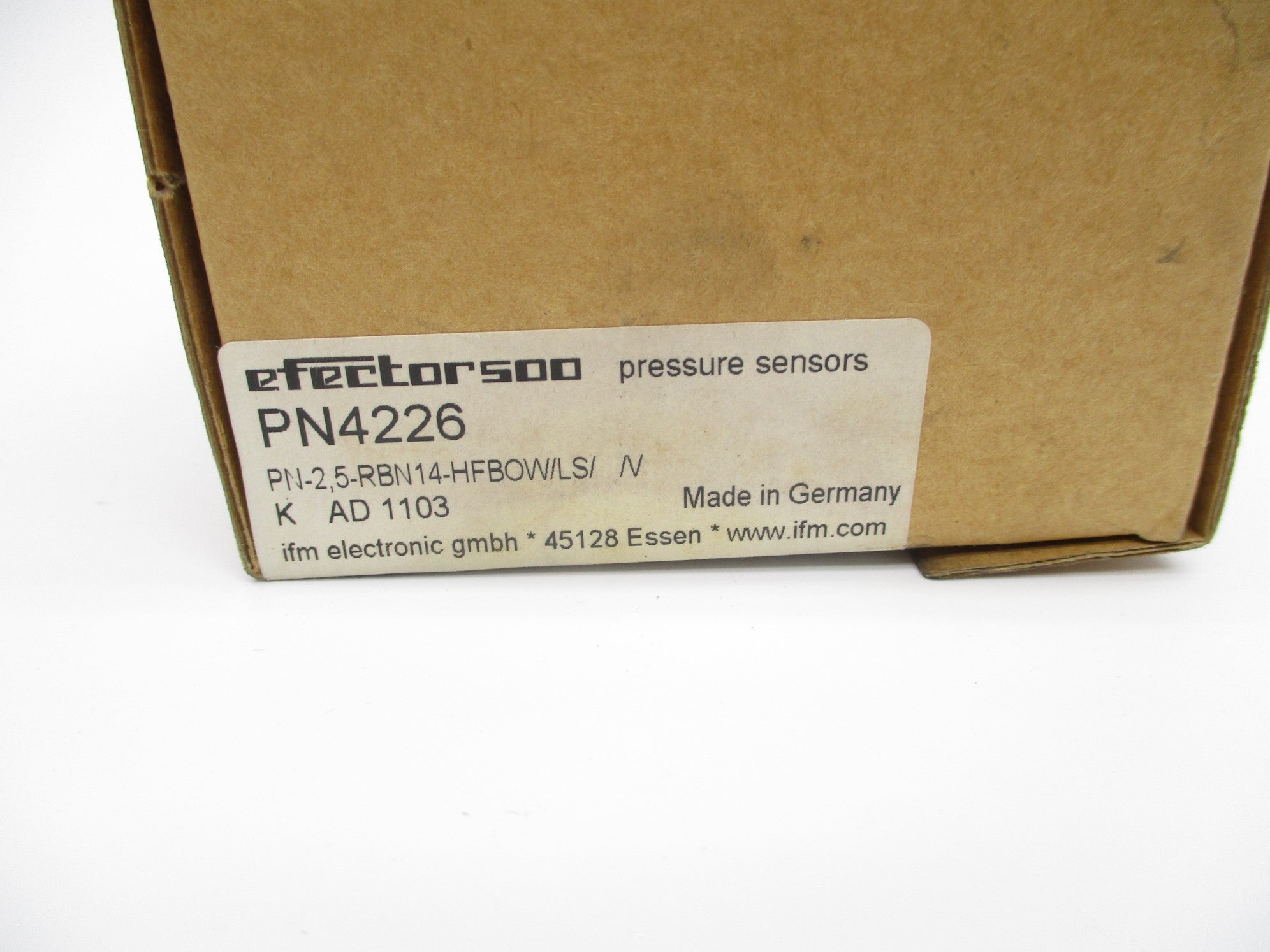 IFM EFECTOR PN4226 PN-2,5-RBN14-HFBOW/LS//V 90-240VAC NSMP