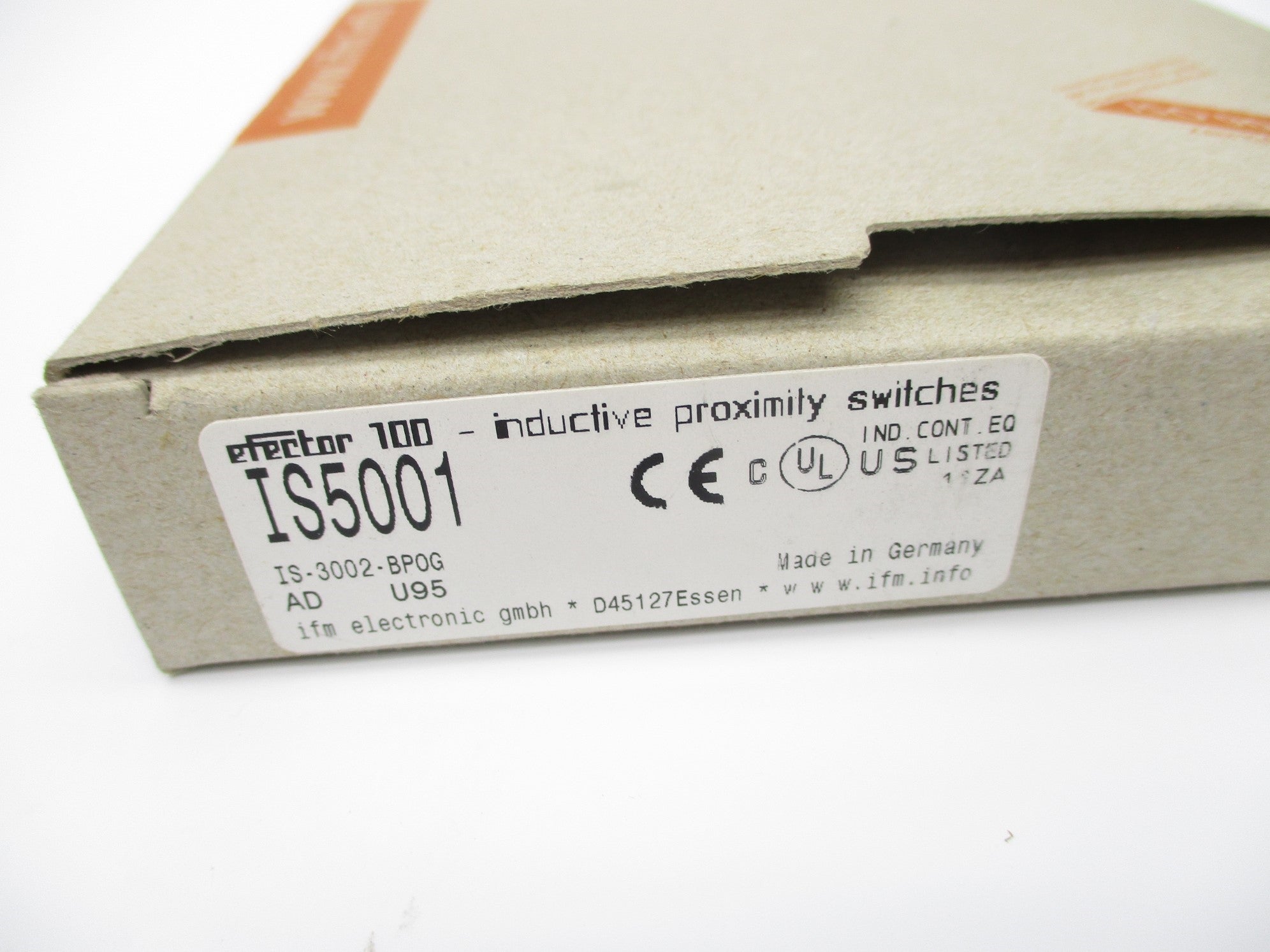 IFM EFECTOR IS5001 IS-3002-BPOG 10-36VDC NSMP