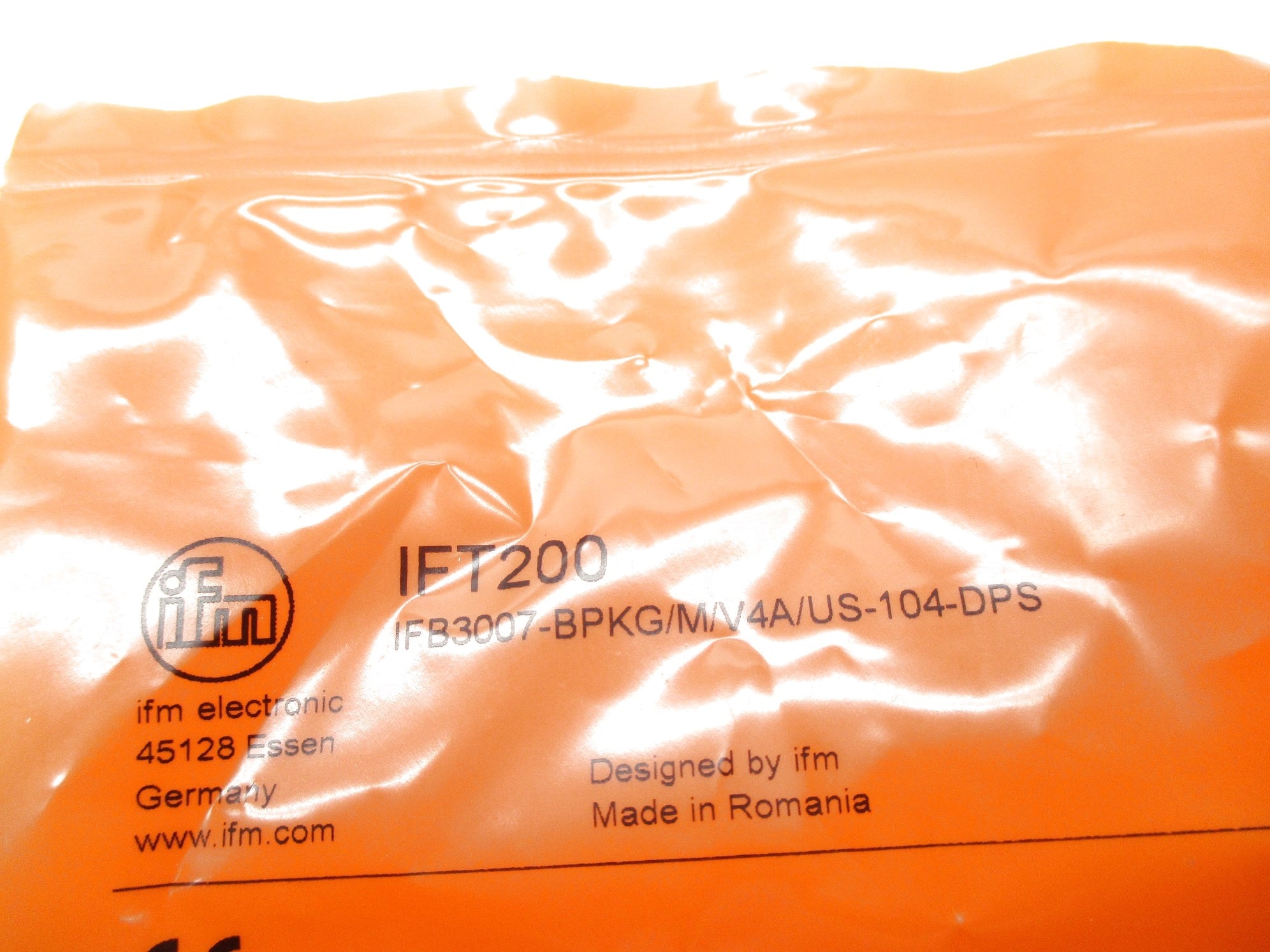 IFM EFECTOR IFT200 IFB3007-BPKG/M/V4A/US-104-DPS 10-36VDC NSMP