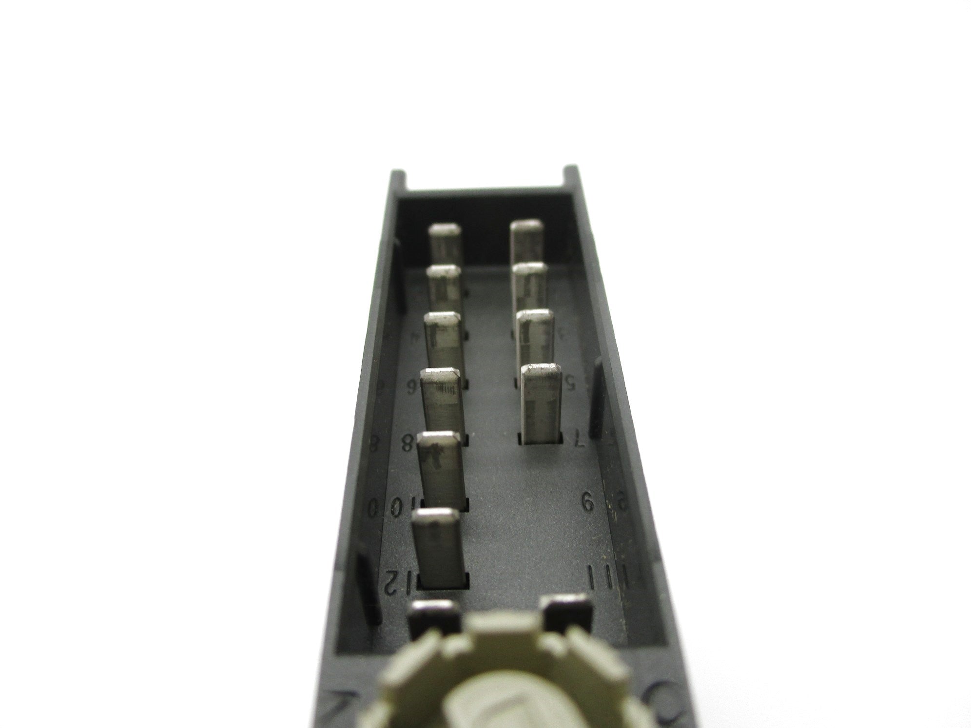 SIEMENS 6ES7138-4DA04-0AB0 UNMP