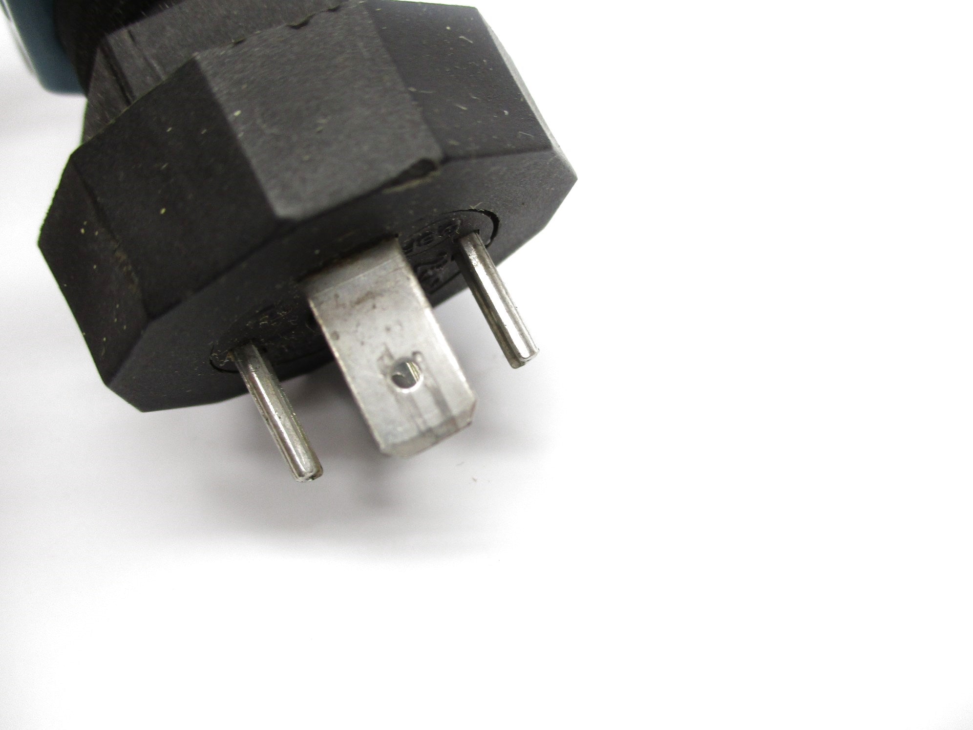 MICRO SWITCH BZE6-2RN7 (AS PICTURED) UNMP