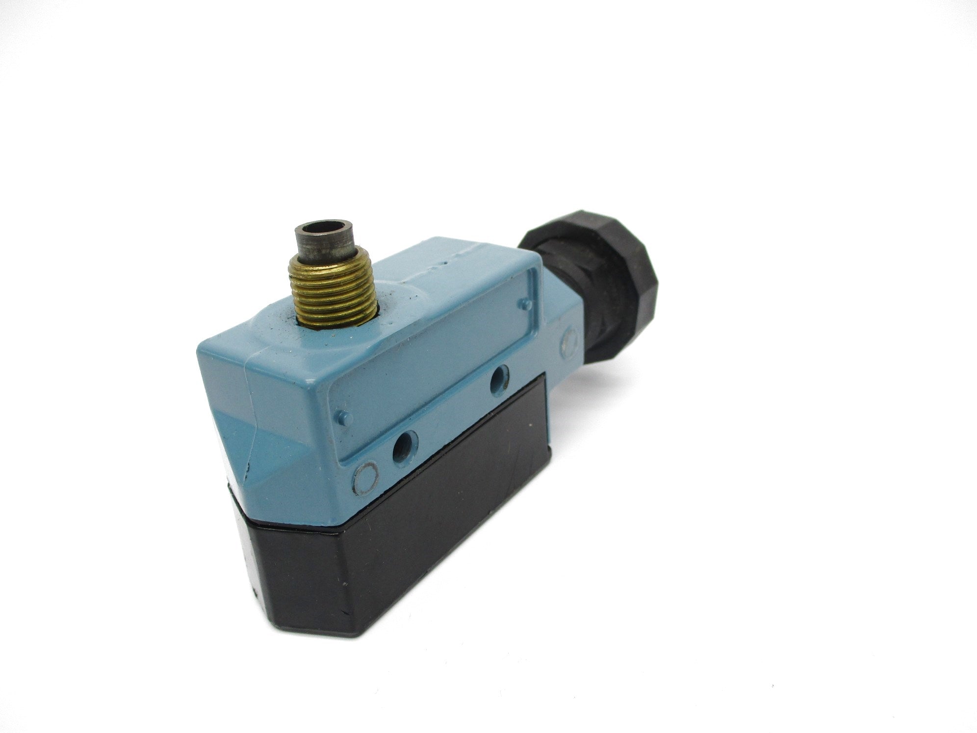 MICRO SWITCH BZE6-2RN7 (AS PICTURED) UNMP