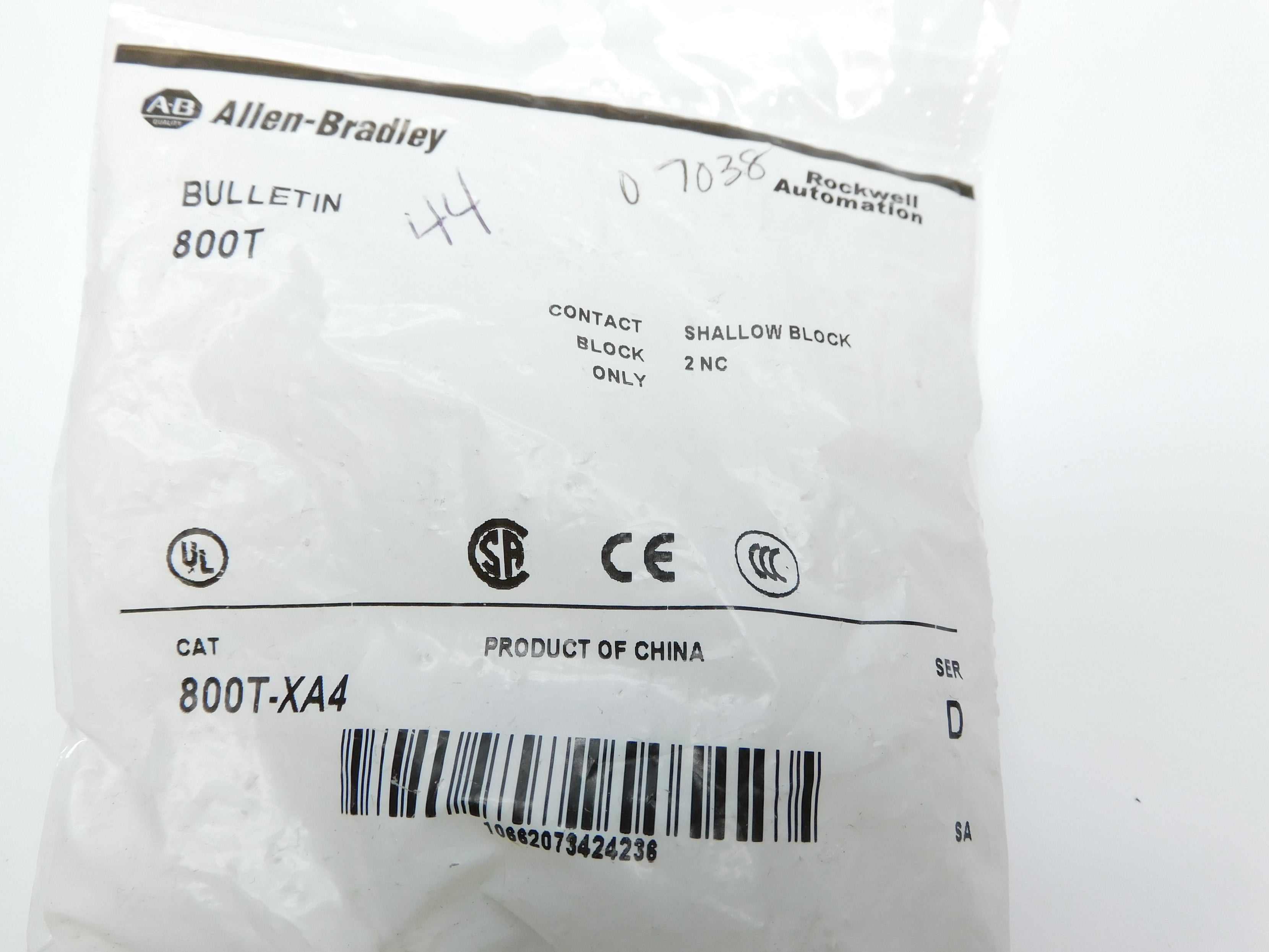 ALLEN BRADLEY 800T-XA4 SER. A NSMP