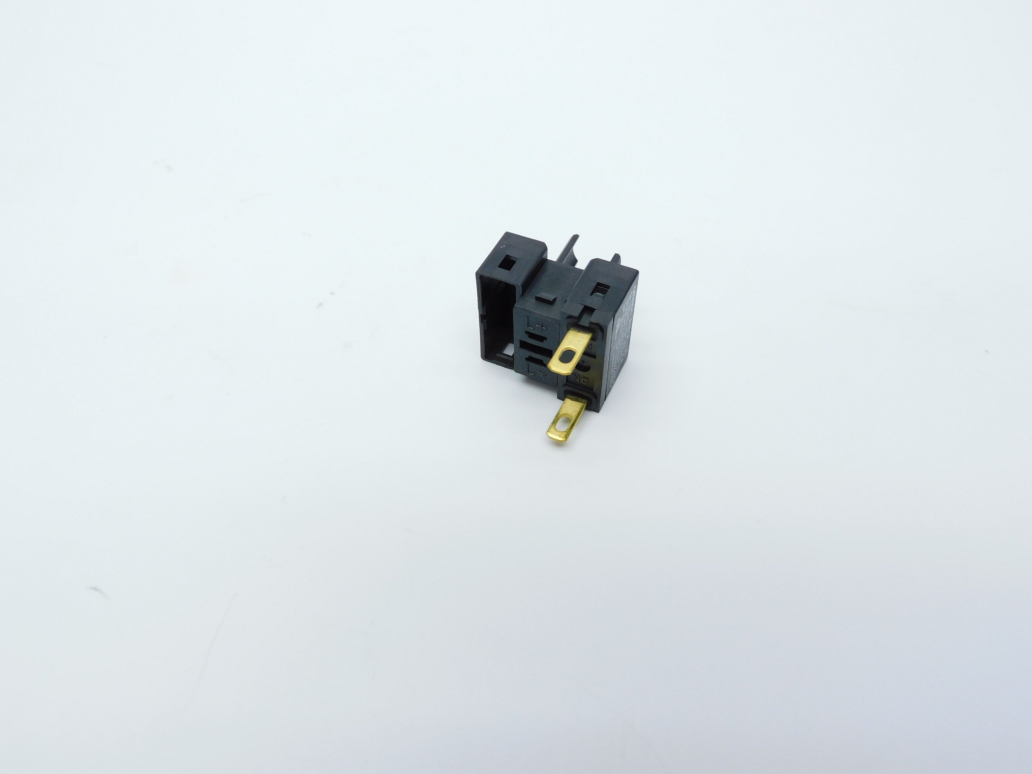 OMRON A165E-01 250VAC 5A NSNP