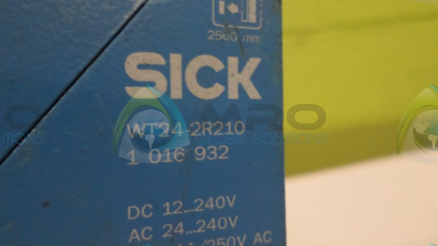 SICK WT24-2R210 PHOTOELECTRIC SENSOR *USED*