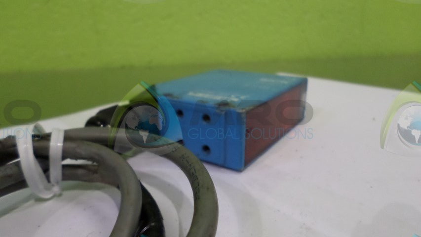 SICK WT24-2R210 PHOTOELECTRIC SENSOR *USED*