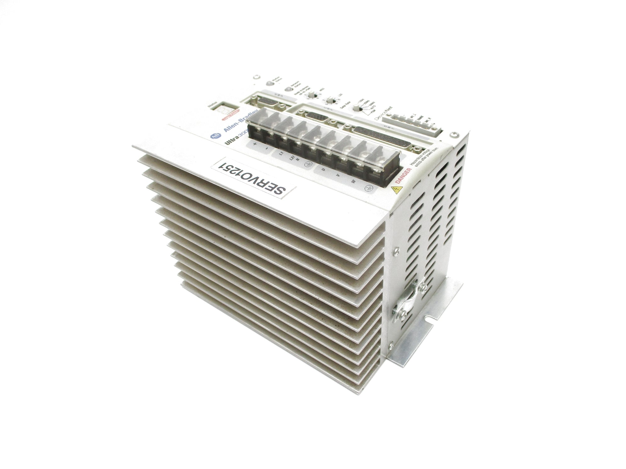 ALLEN BRADLEY 2098-DSD-010X-DN SER. B F/W V1.32 UNMP