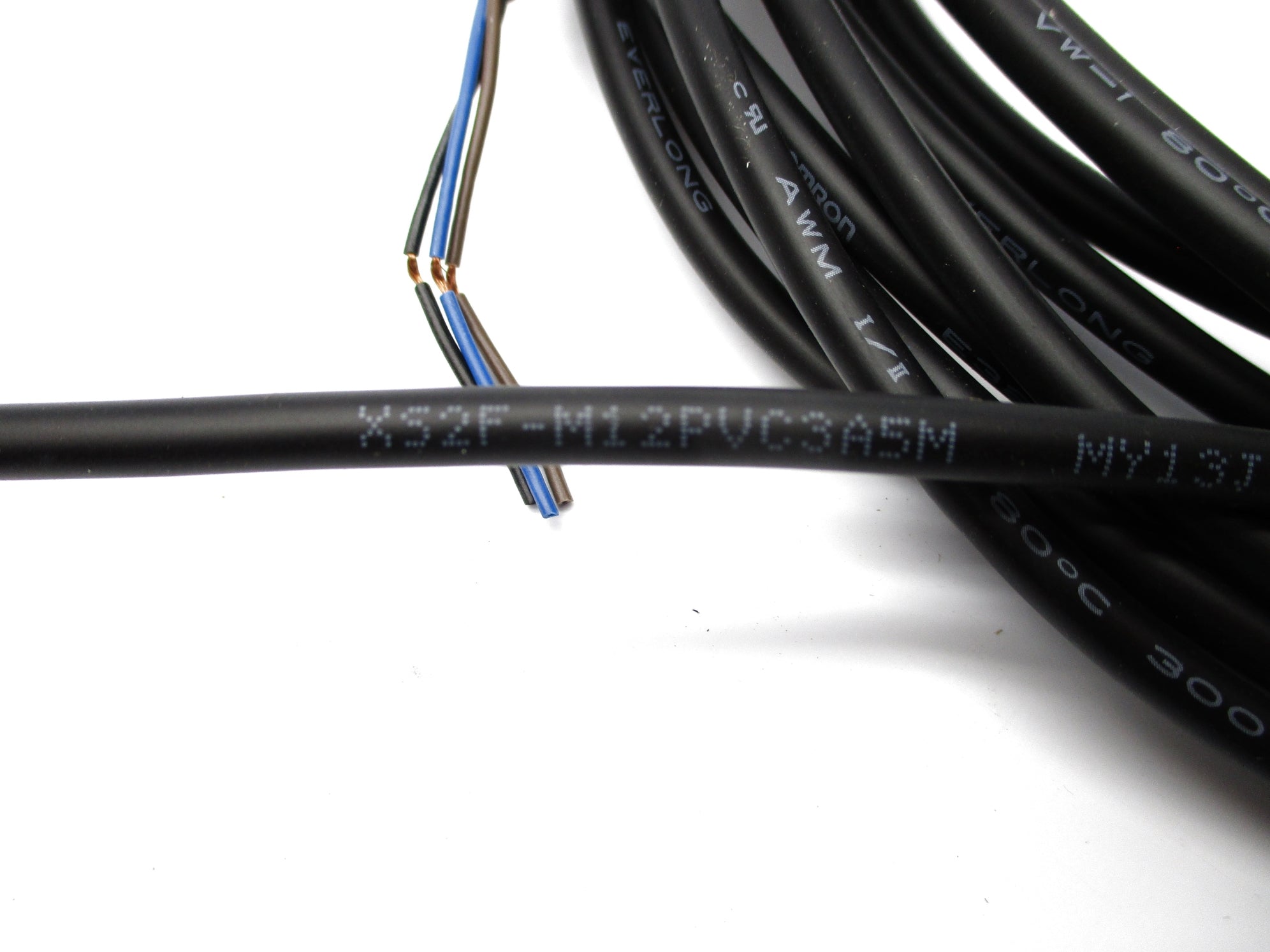 OMRON XS2F-M12PVC3A5M NSNP
