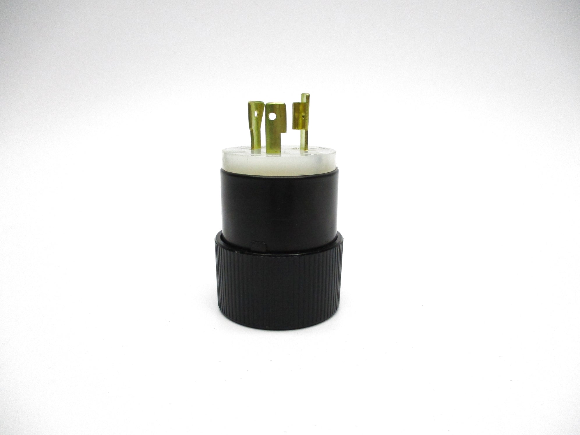 LEVITON L6-20 MALE NSNP