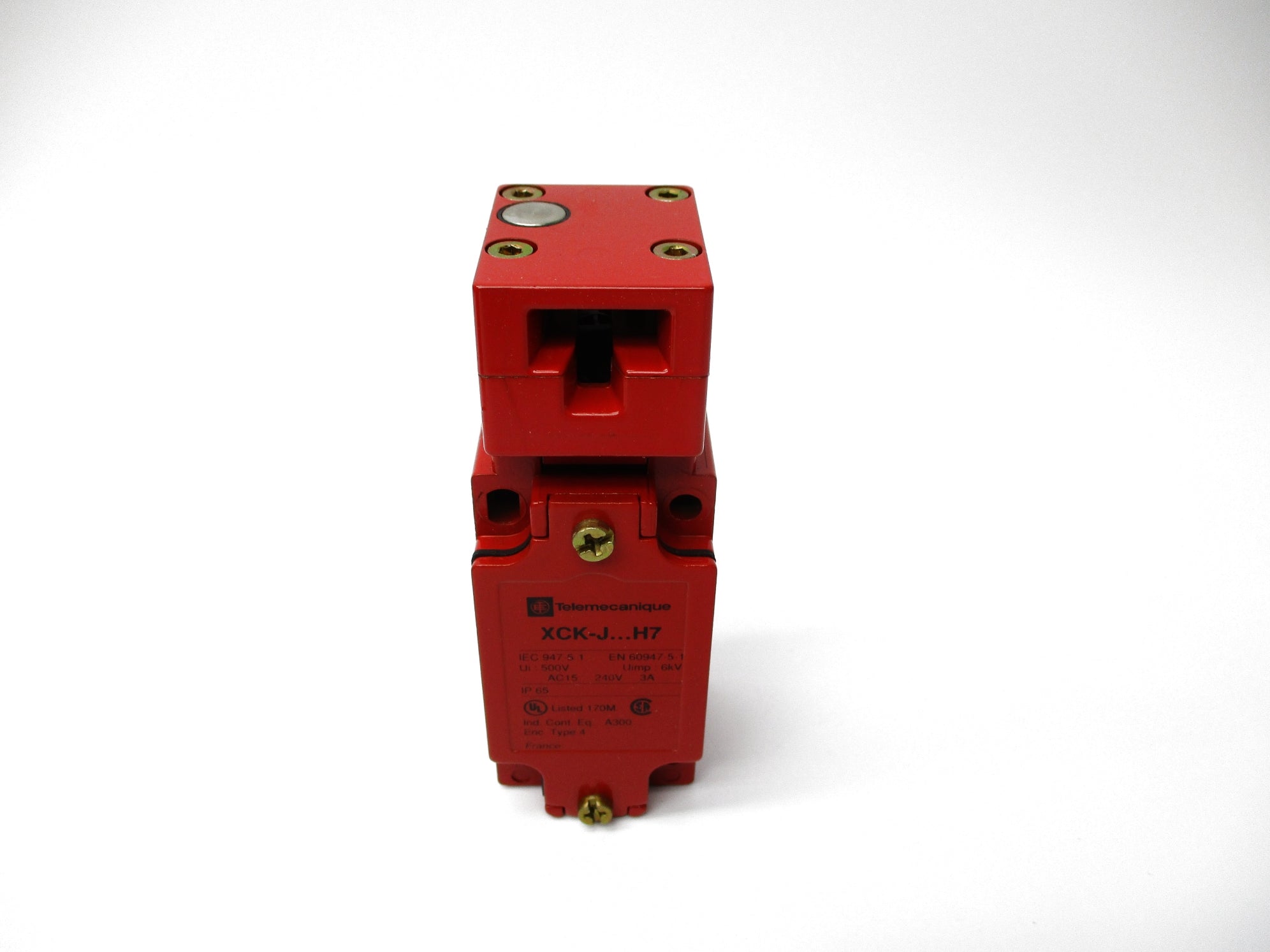 TELEMECANIQUE XCKJ5910H7 240VAC 3A NSMP