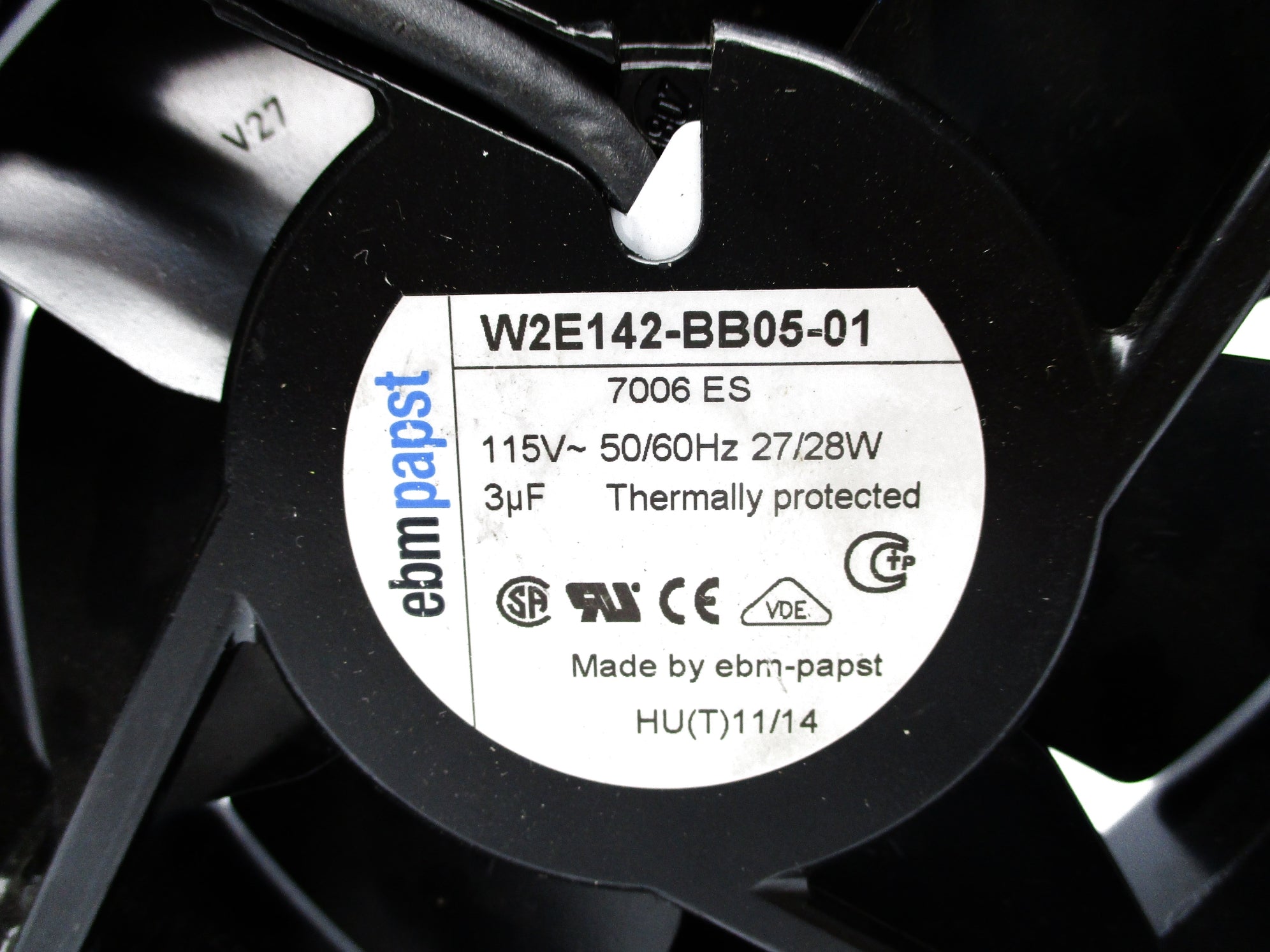 EBMPAPST W2E142-BB05-01 UNMP