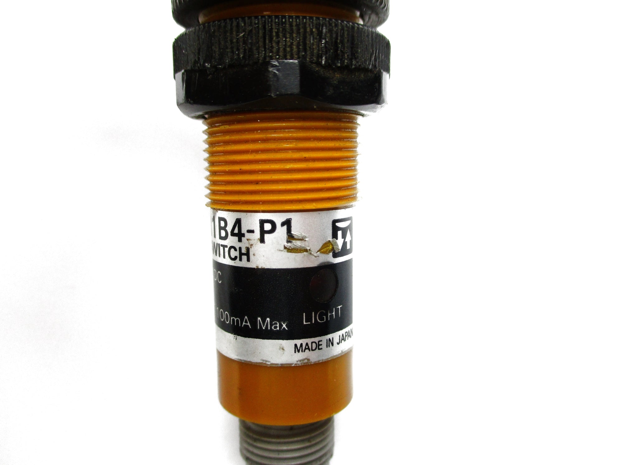 OMRON E3F-R1B4-P1 UNMP