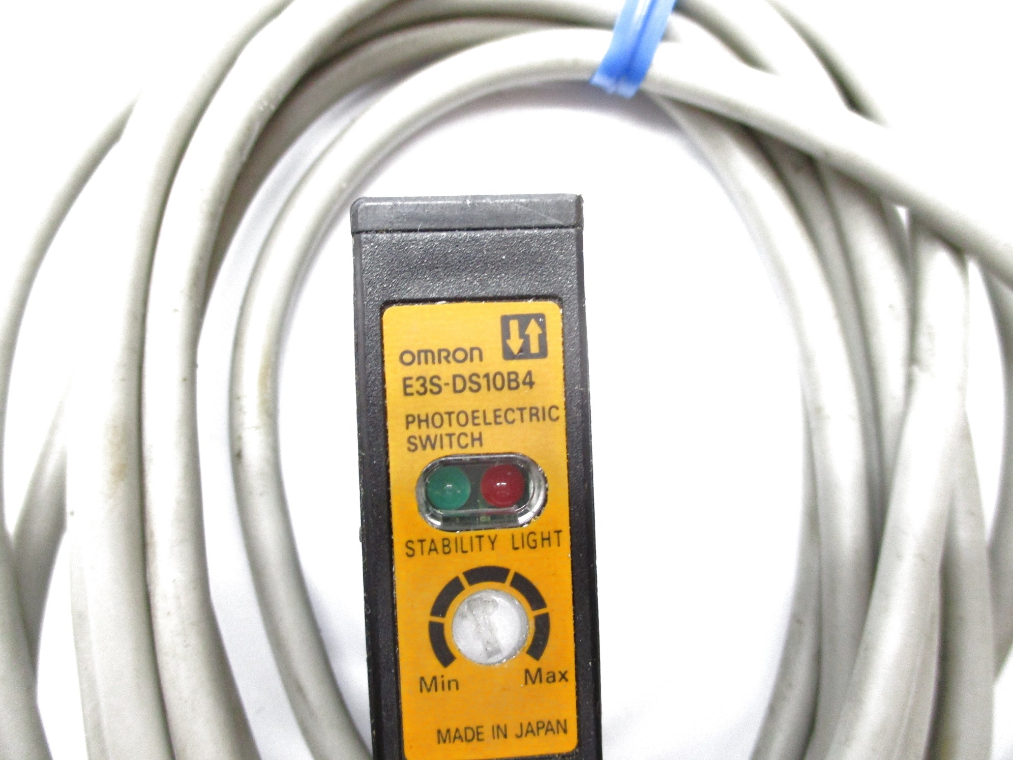 OMRON E3S-DS10B4 UNMP