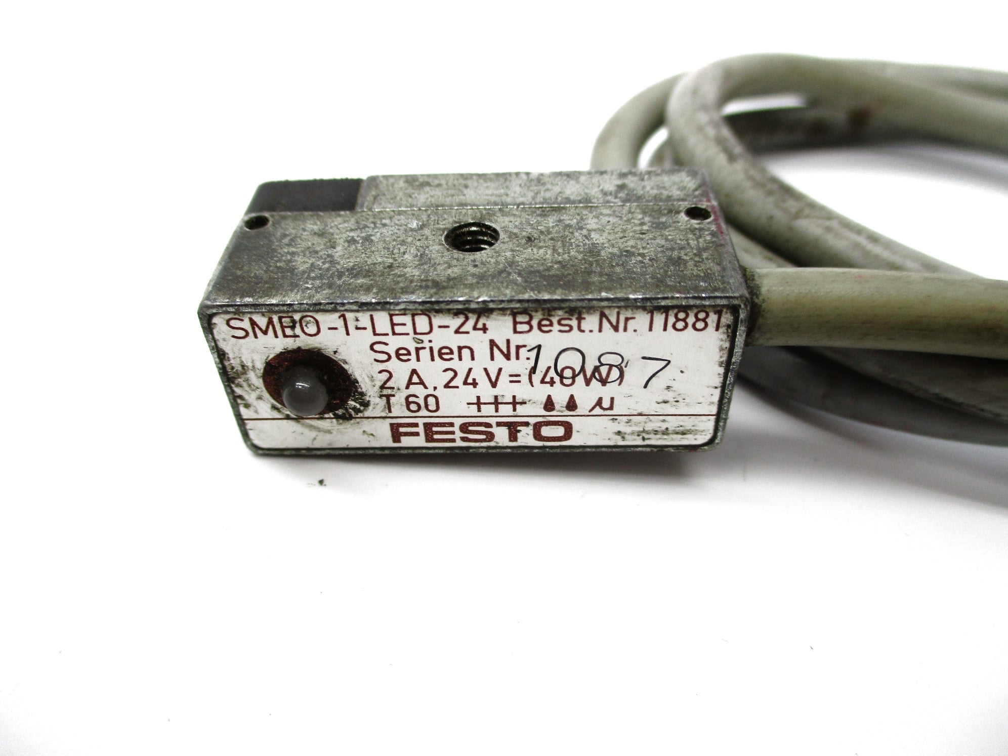 FESTO SMEO-1-LED-24 11881 24V 2A UNMP