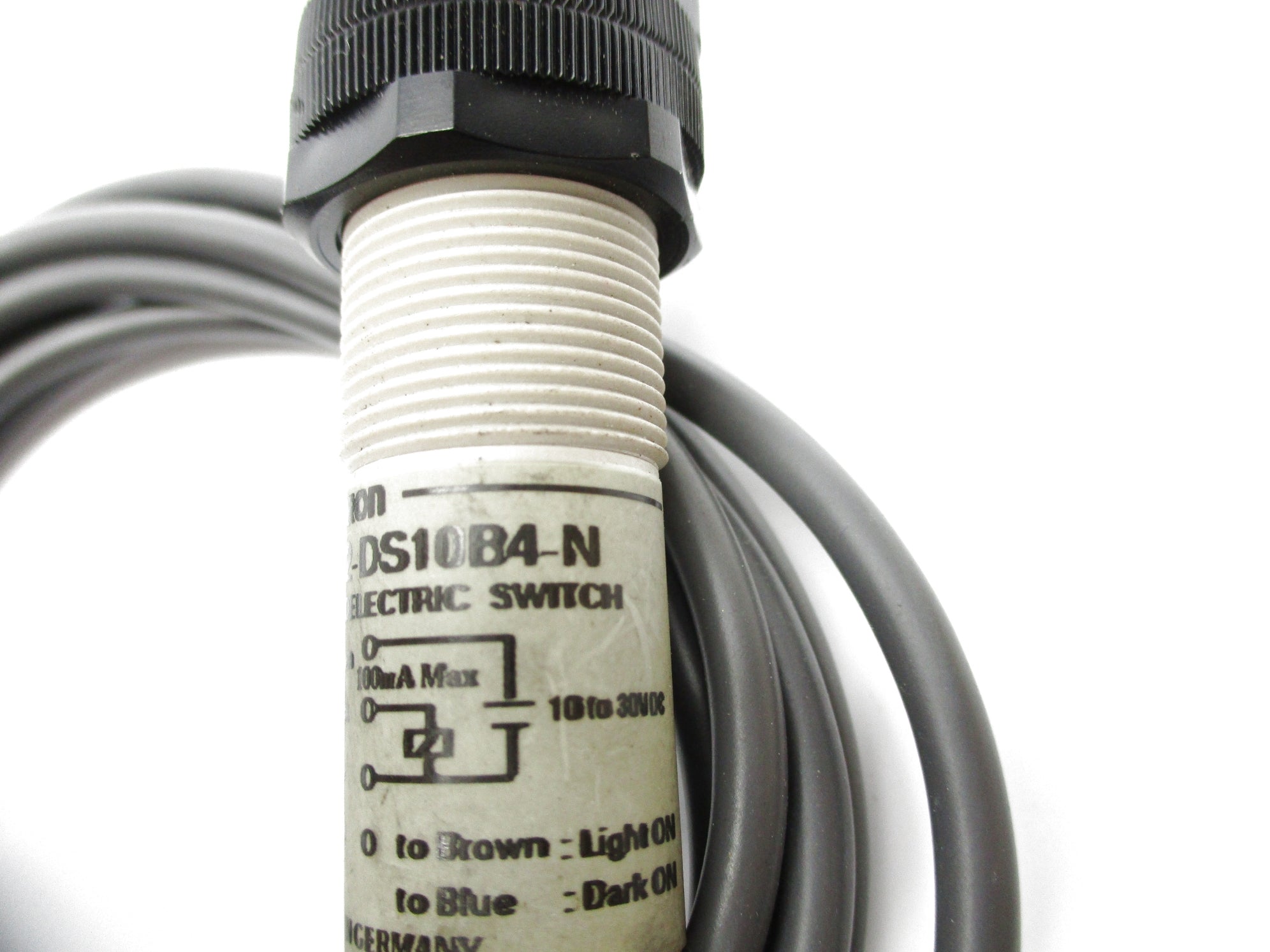 OMRON E3F2-DS10B4-N NSNP