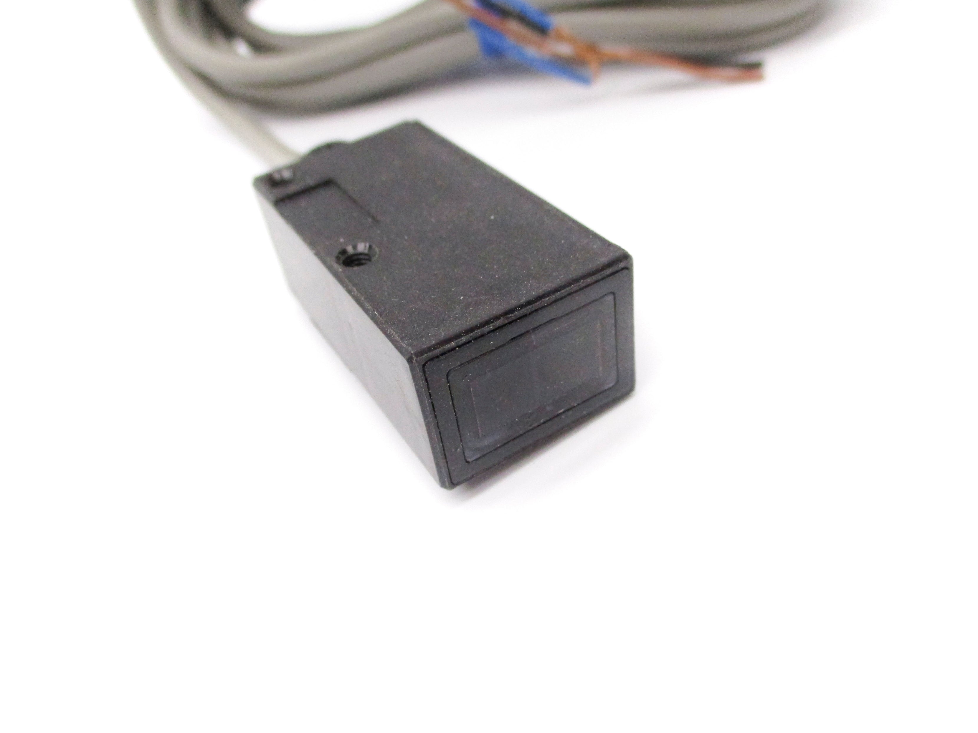 OMRON E3S-DS10B4 NSNP