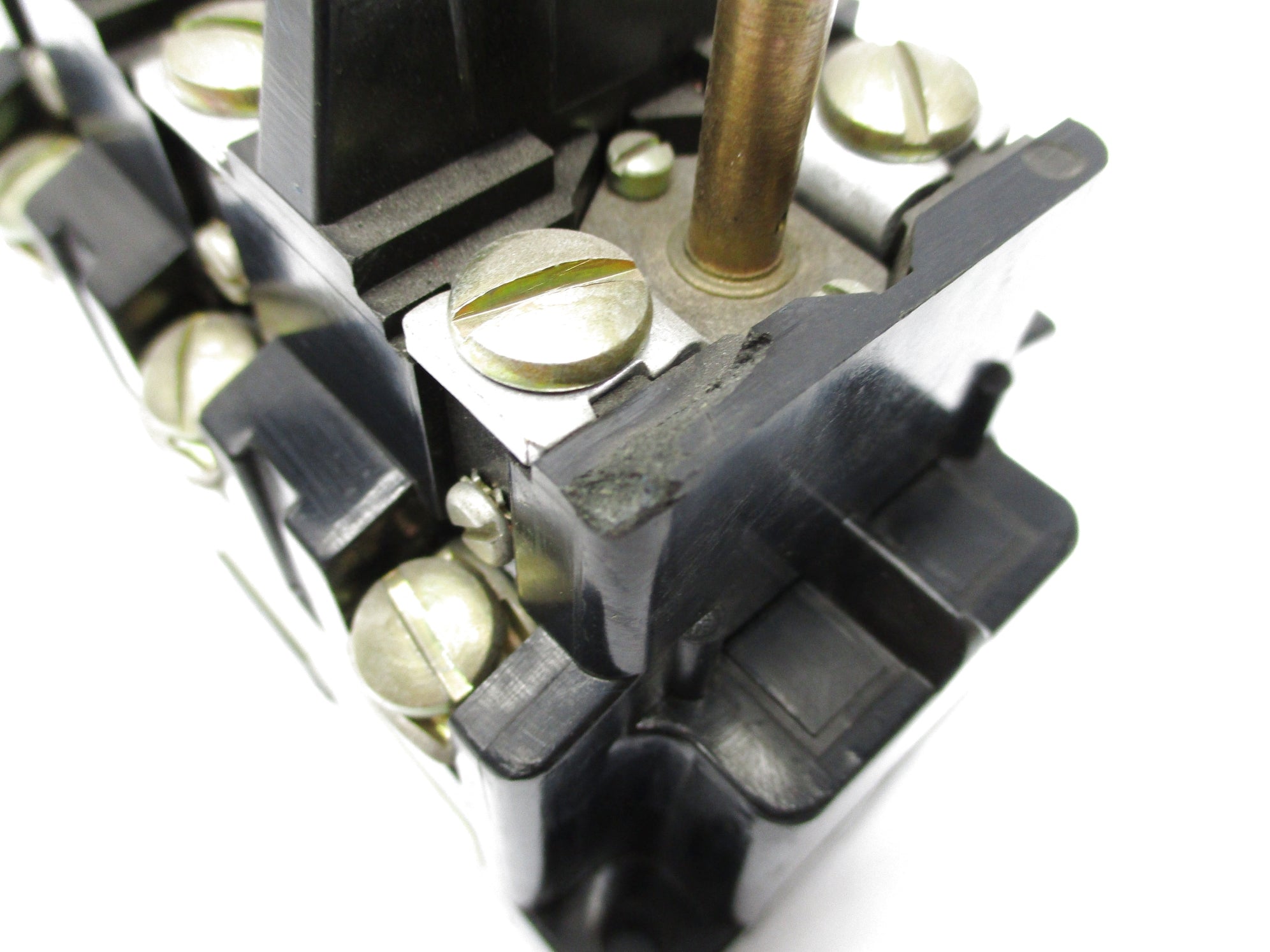 ALLEN BRADLEY 815-BOV16 SER. K 600VAC (AS PICTURED) NSNP