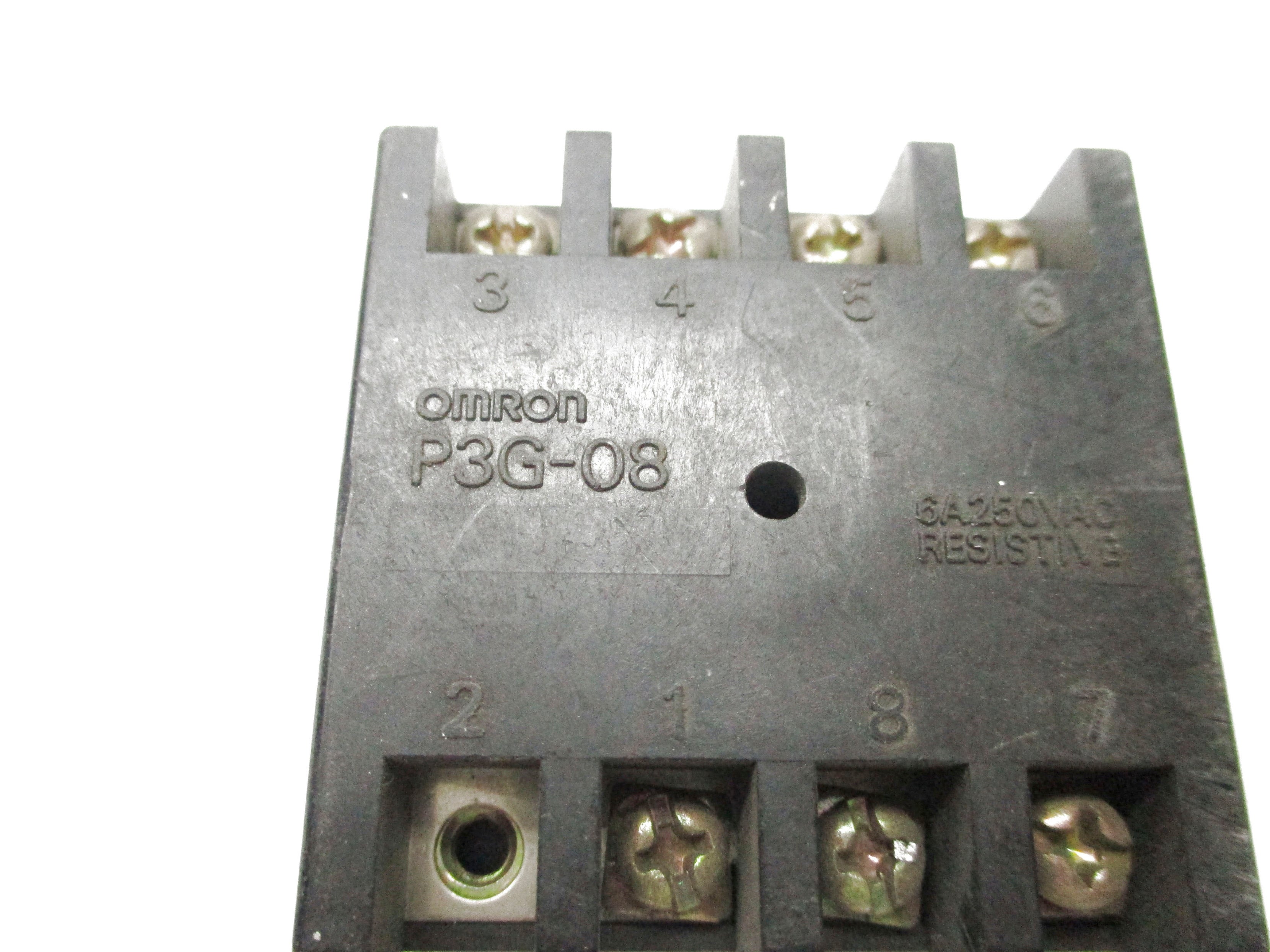 OMRON P3G-08 UNMP