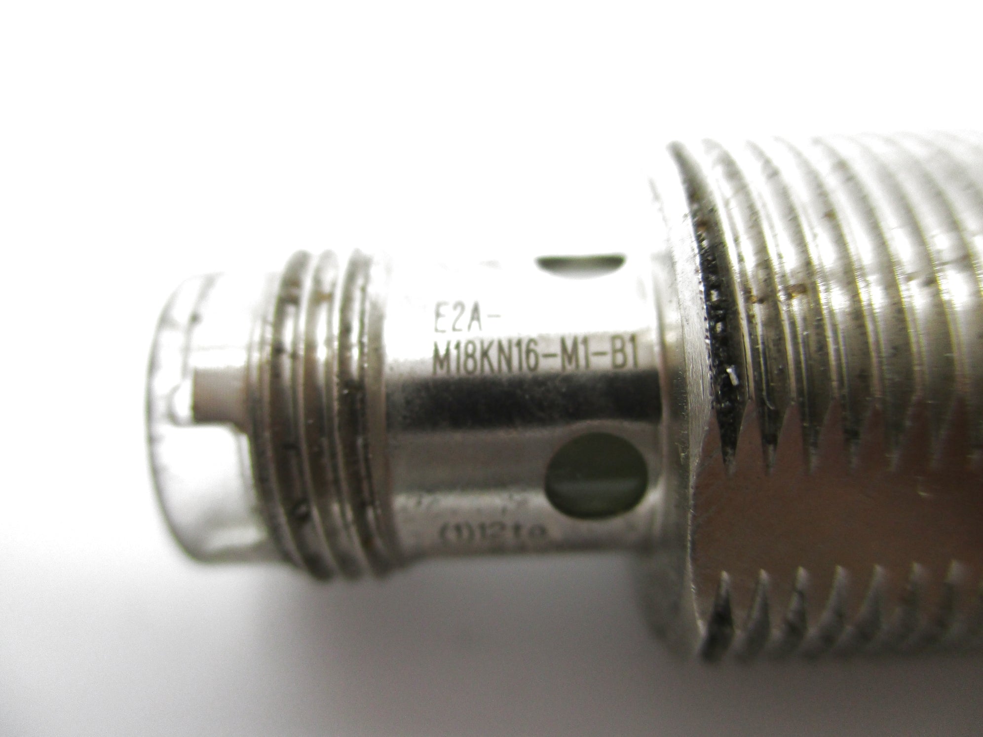 OMRON E2A-M18KN16-M1-B1 NSNP