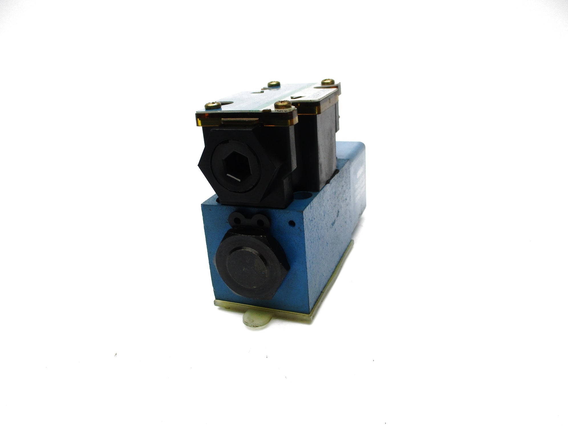 VICKERS DG4V3S7BMFWB560 1450PSI NSNP