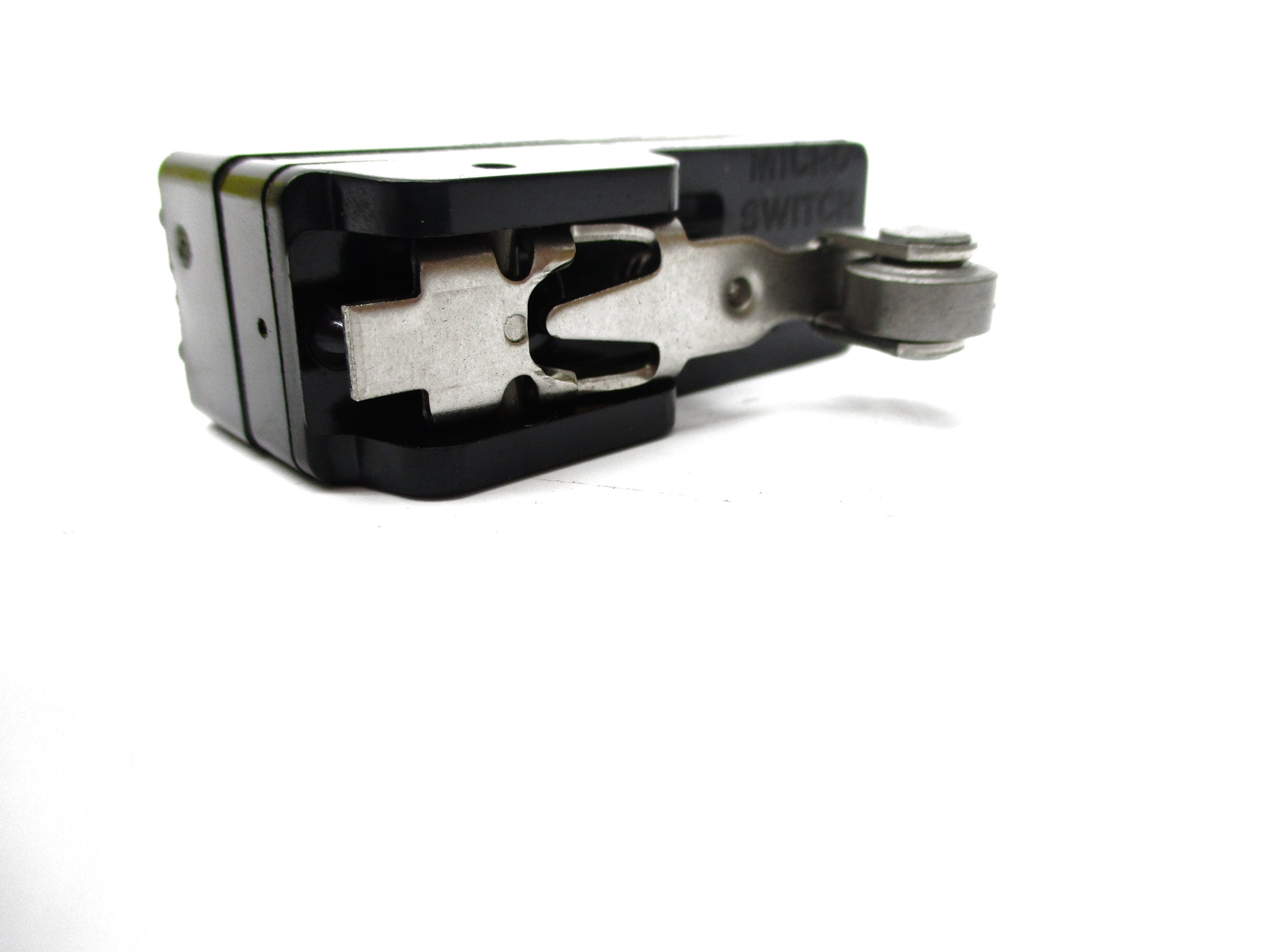 MICRO SWITCH BZ-2RW822 600VAC 2A NSNP
