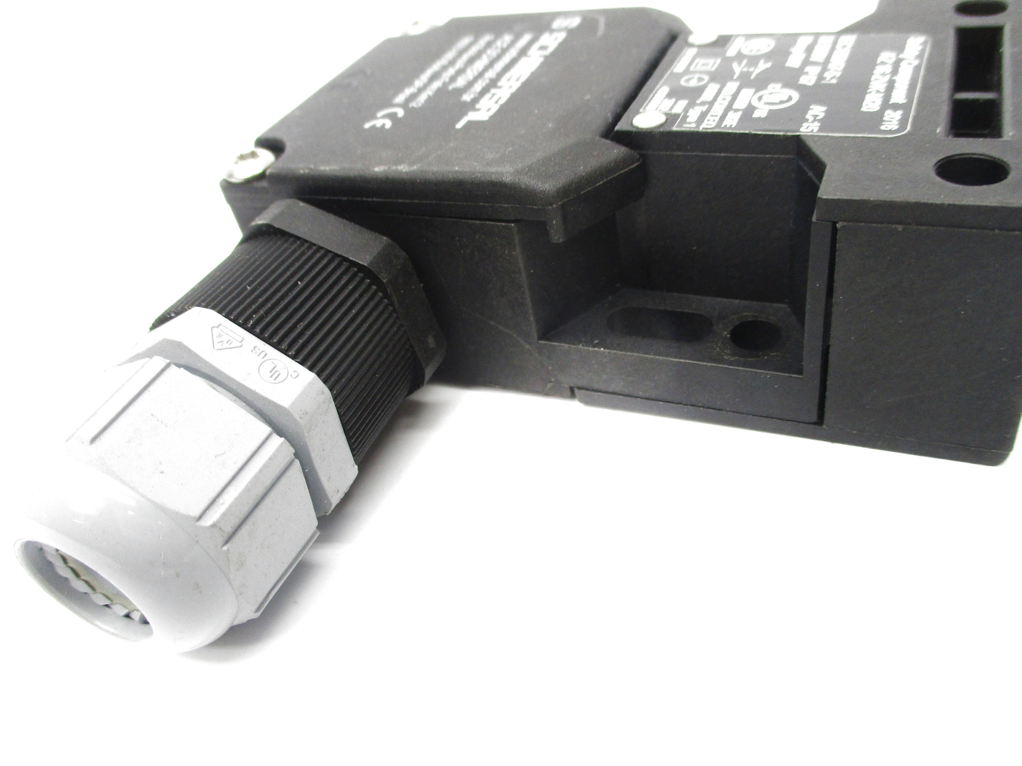 SCHMERSAL AZ16ZVK-M20 500V UNMP
