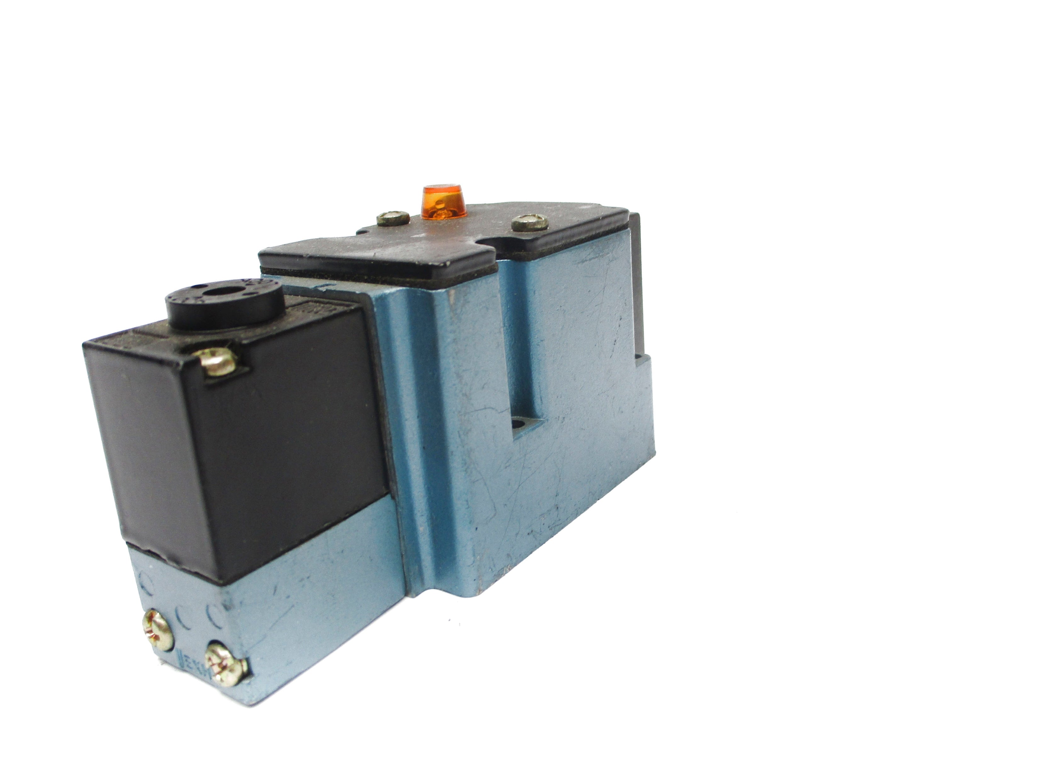 MAC 6213C-000-PM-111DA 150PSI UNMP
