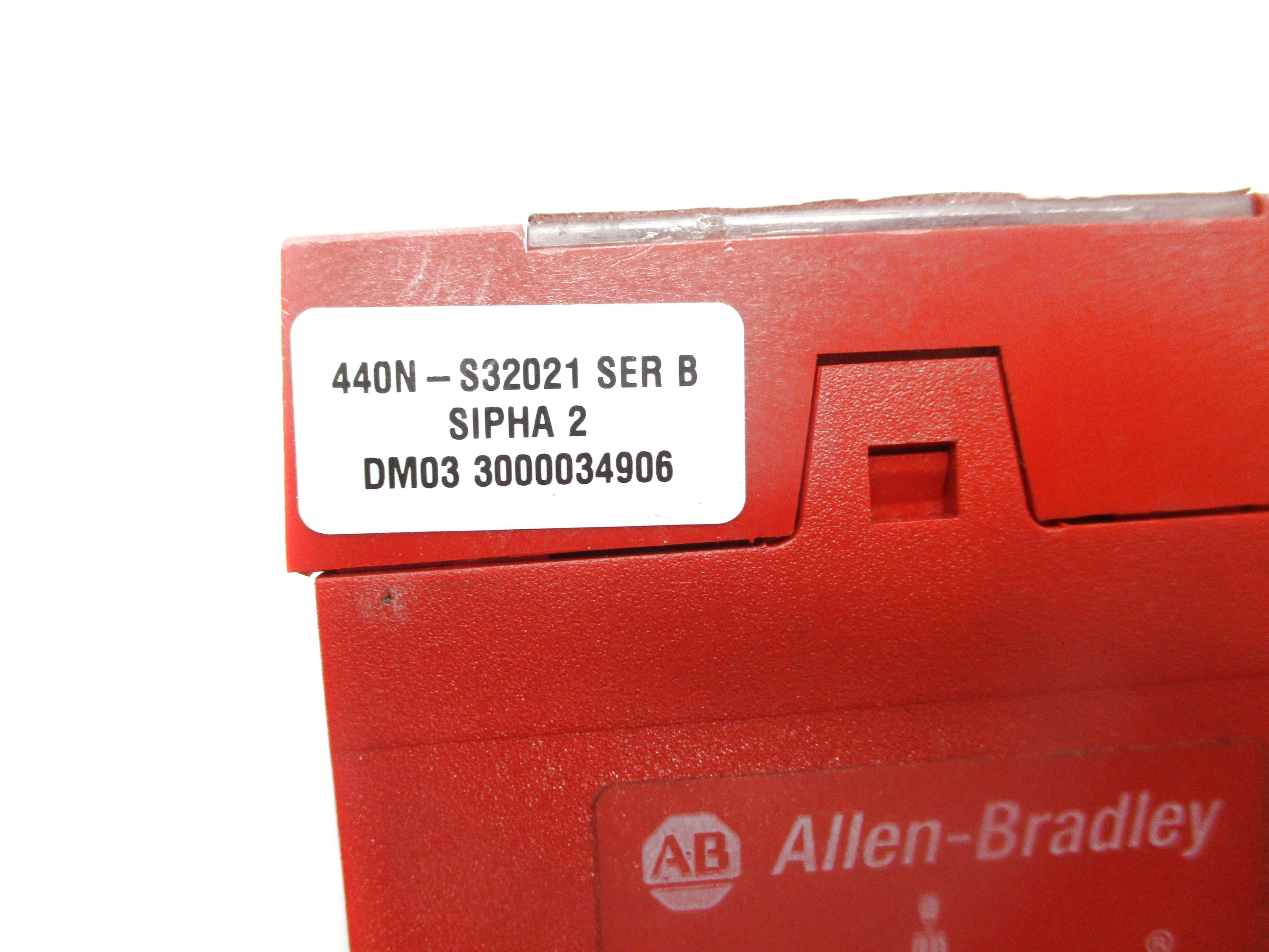ALLEN BRADLEY 440N-S32021 SER. B 110/230VAC UNMP