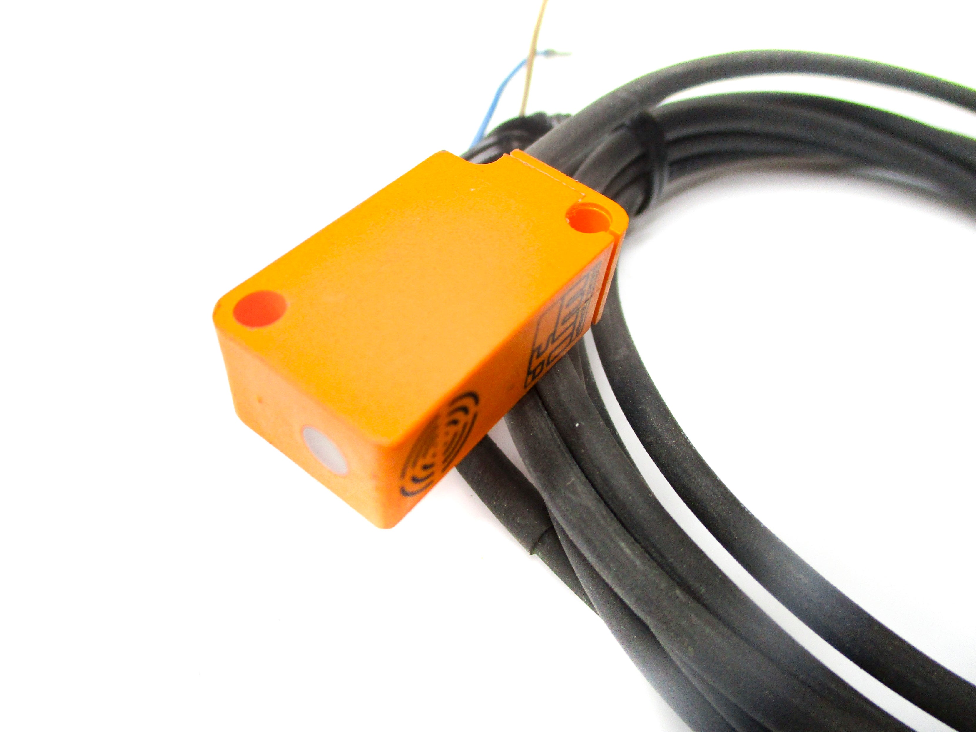 IFM EFECTOR IS-2002-AROA IS0003 20-140VAC NSNP