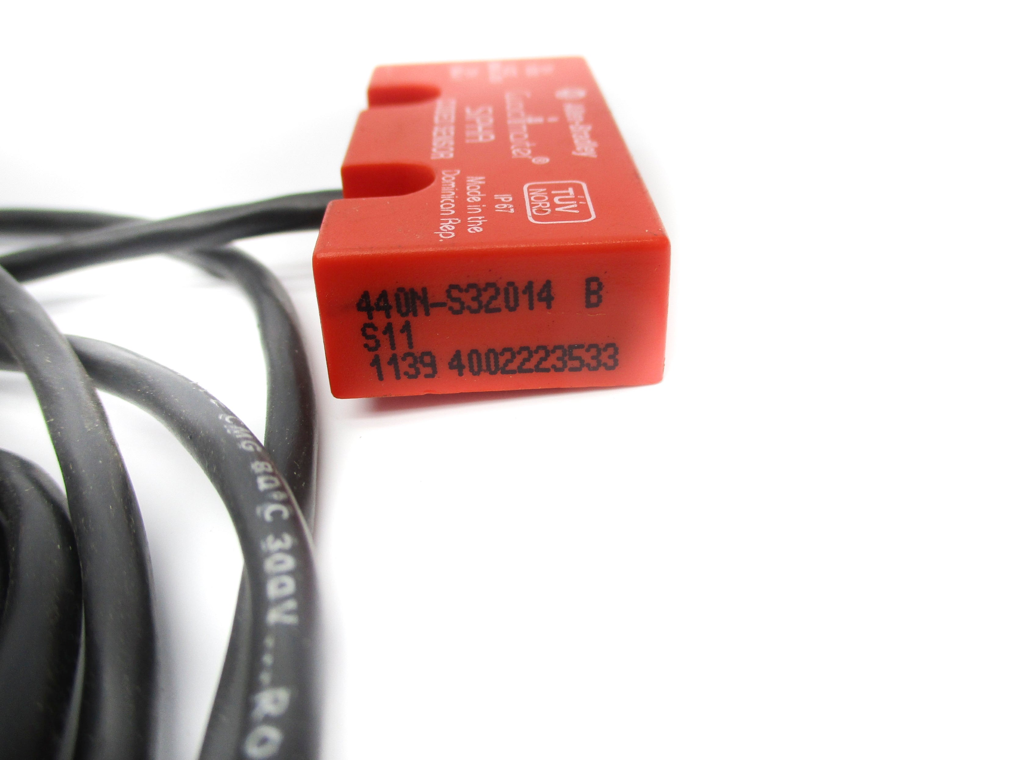 ALLEN BRADLEY 440N-S32014 SER. B UNMP