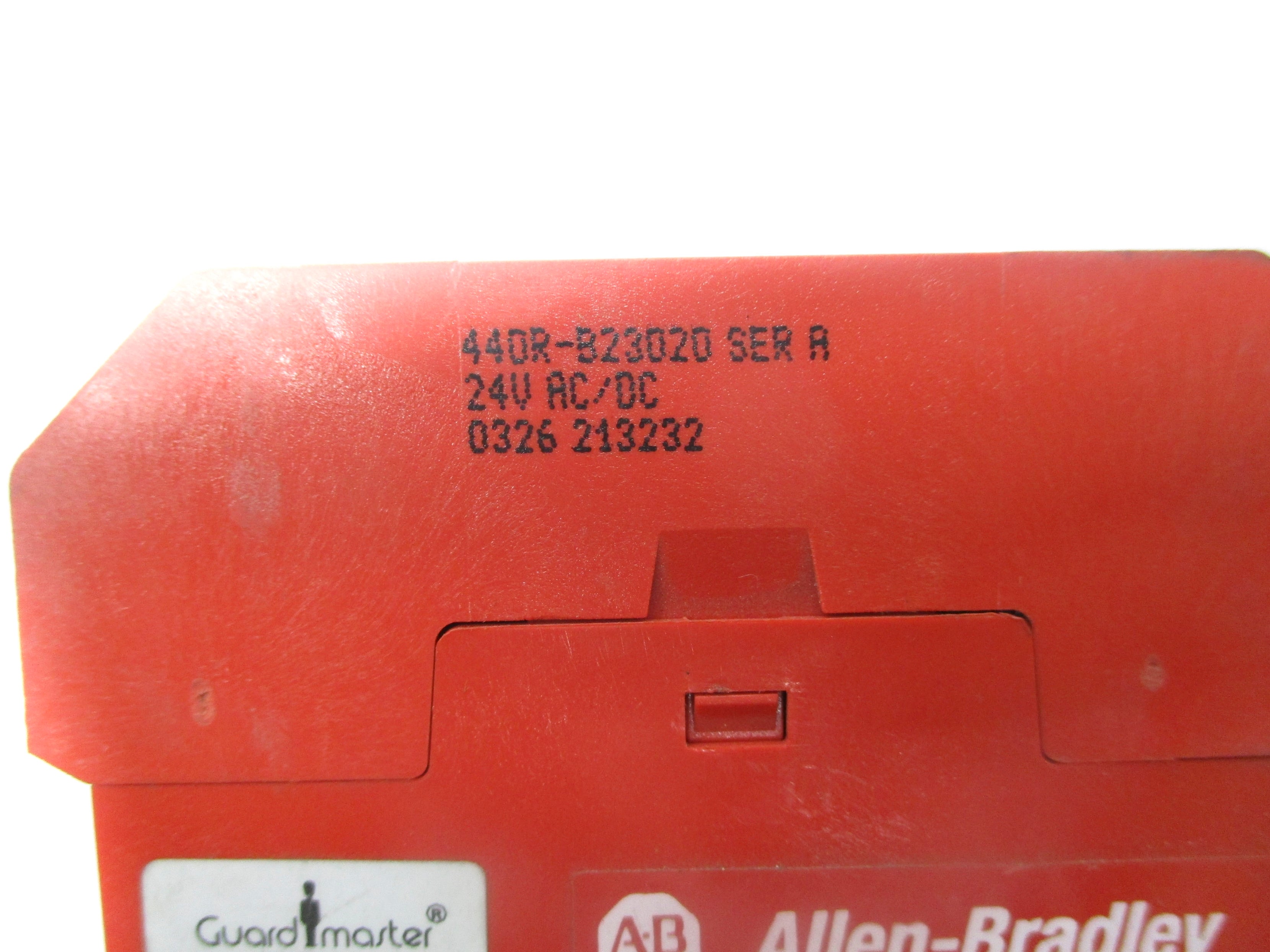 ALLEN BRADLEY 440R-B23020 SER. A 24VAC UNMP