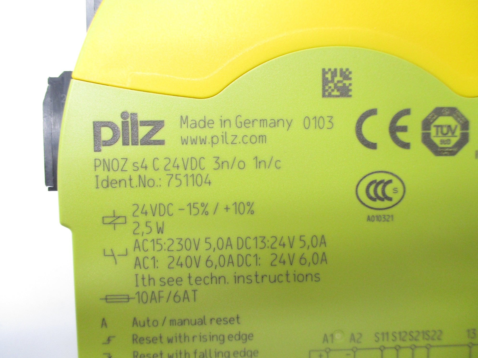 PILZ PNOZS4C24VDC3N/01N/C  24VDC NSNP