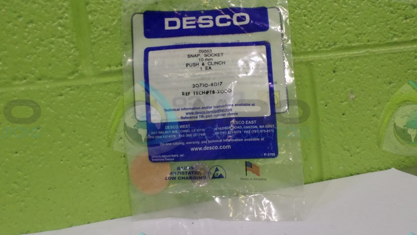 DESCO 09863 SNAP SOCKET AND PUSH CLINCH *NEW IN ORIGINAL PACKAGE*