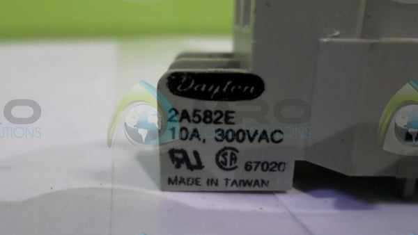 DAYTON 2A582E RELAY SOCKET  NSNP