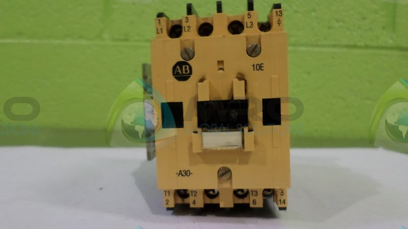 ALLEN BRADLEY 100-A30ND3 UNMP