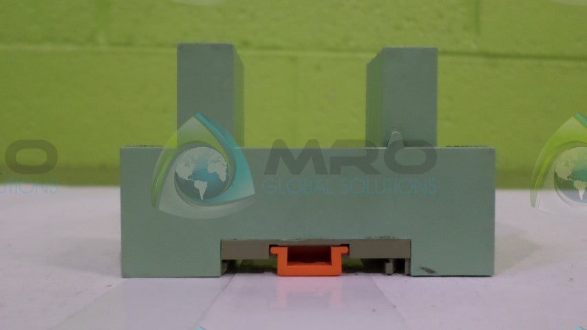 RELECO S9-M RELAY SOCKET *NEW NO BOX*