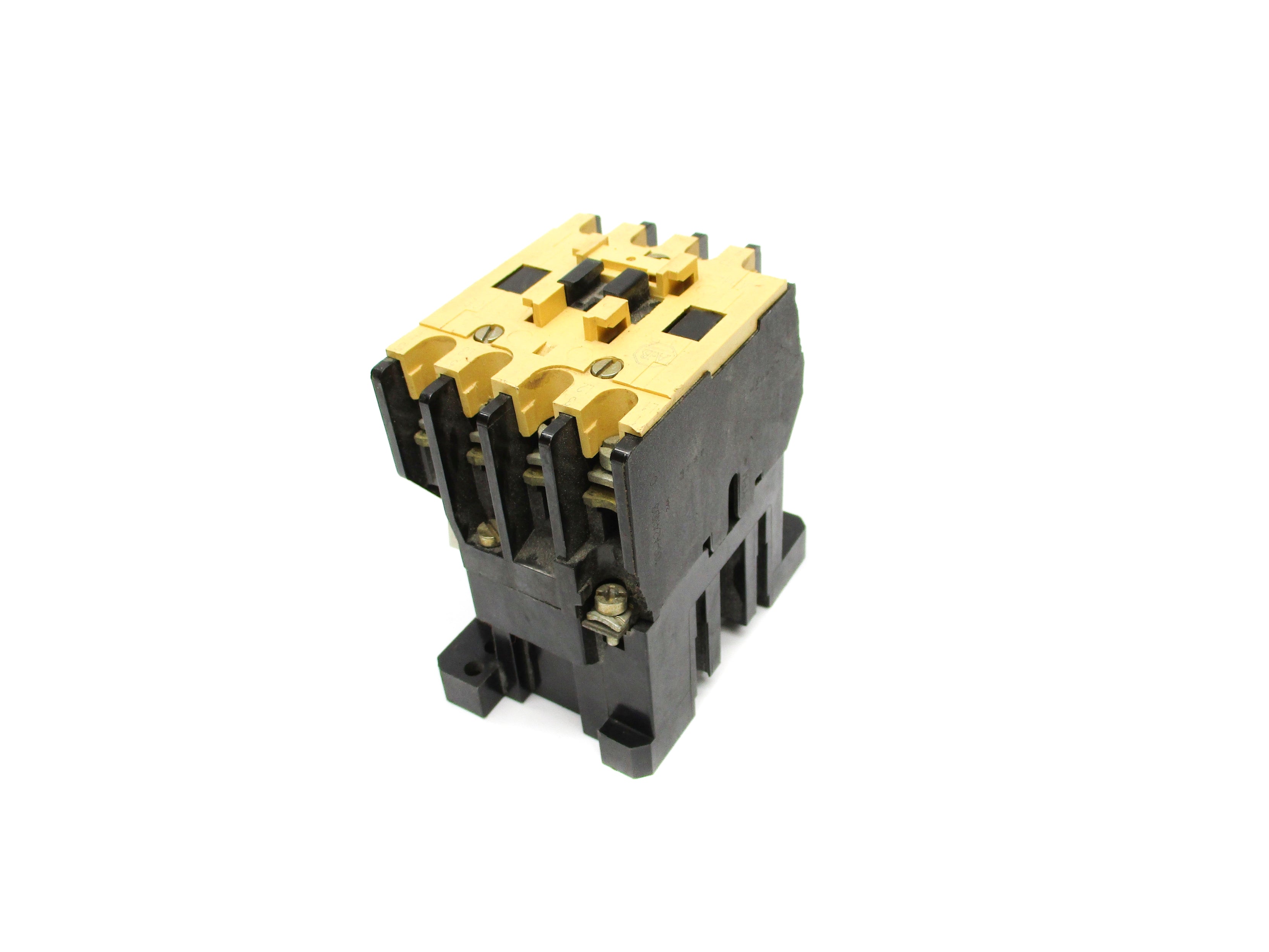 ALLEN BRADLEY 100-A24ND3 SER. C 110/120V (AS PICTURED) UNMP