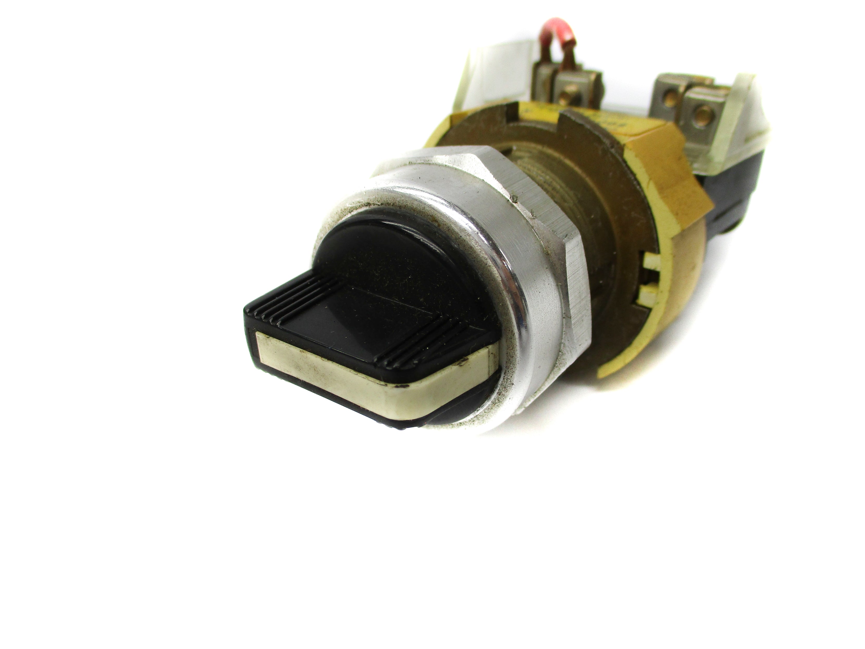 ALLEN BRADLEY 800T-J5 SER. N UNMP