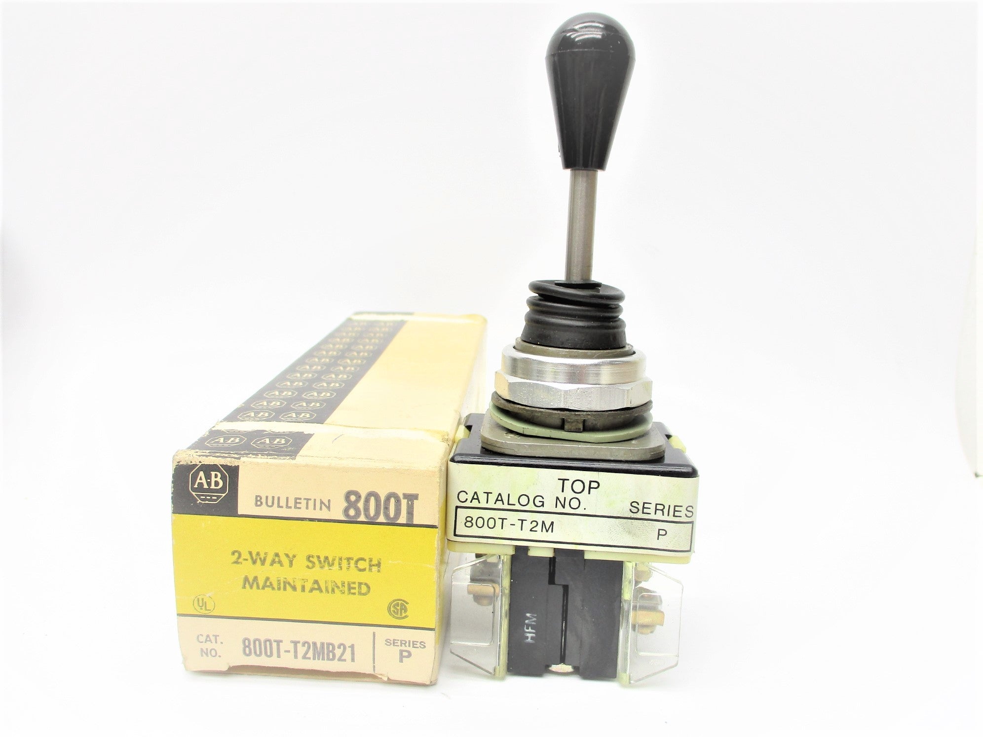 ALLEN BRADLEY 800T-T2MB21 SER. P (BK/YL) NSMP