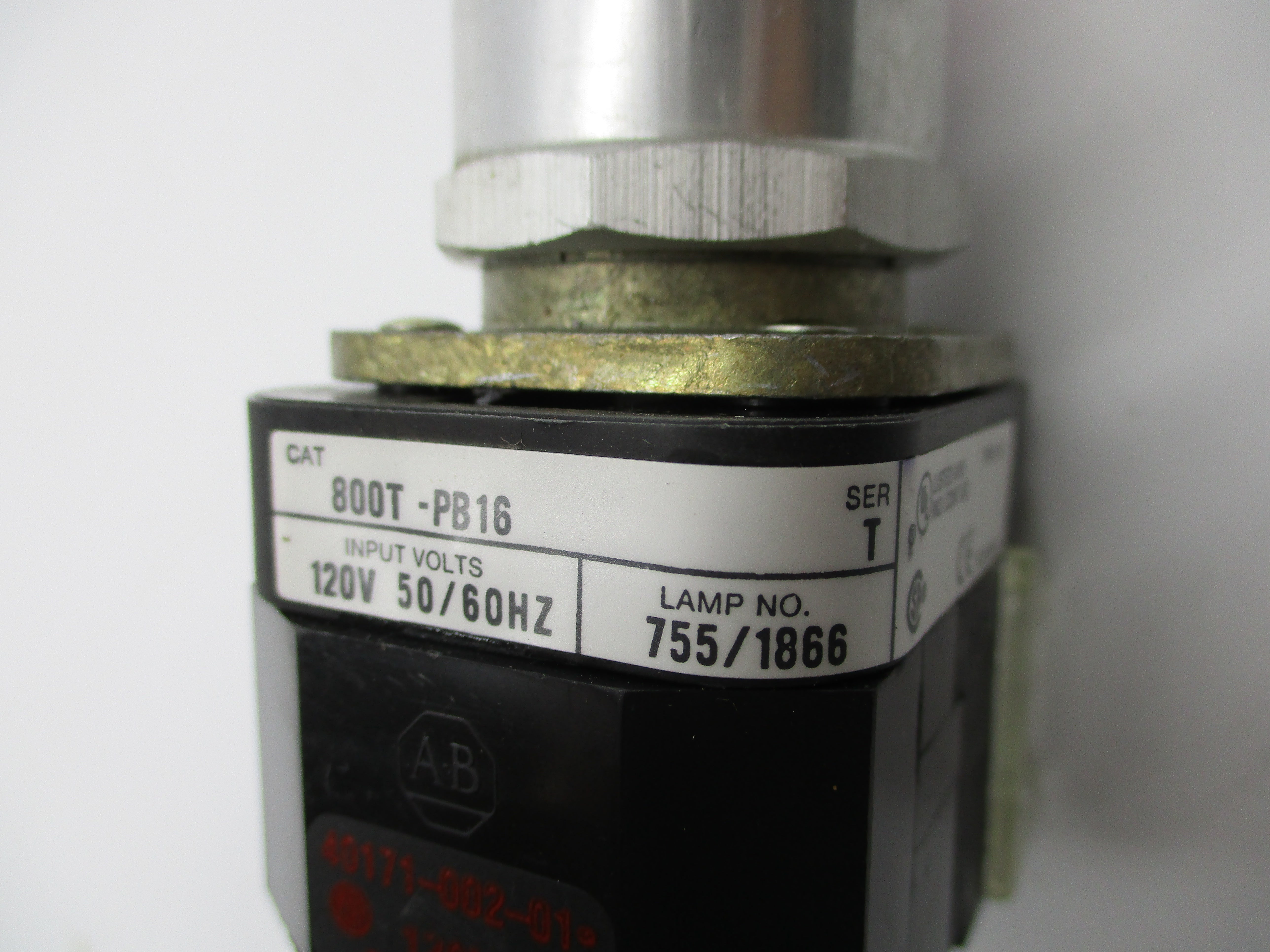 ALLEN BRADLEY 800T-PB16 SER. T (AS PICTURED) NSNP