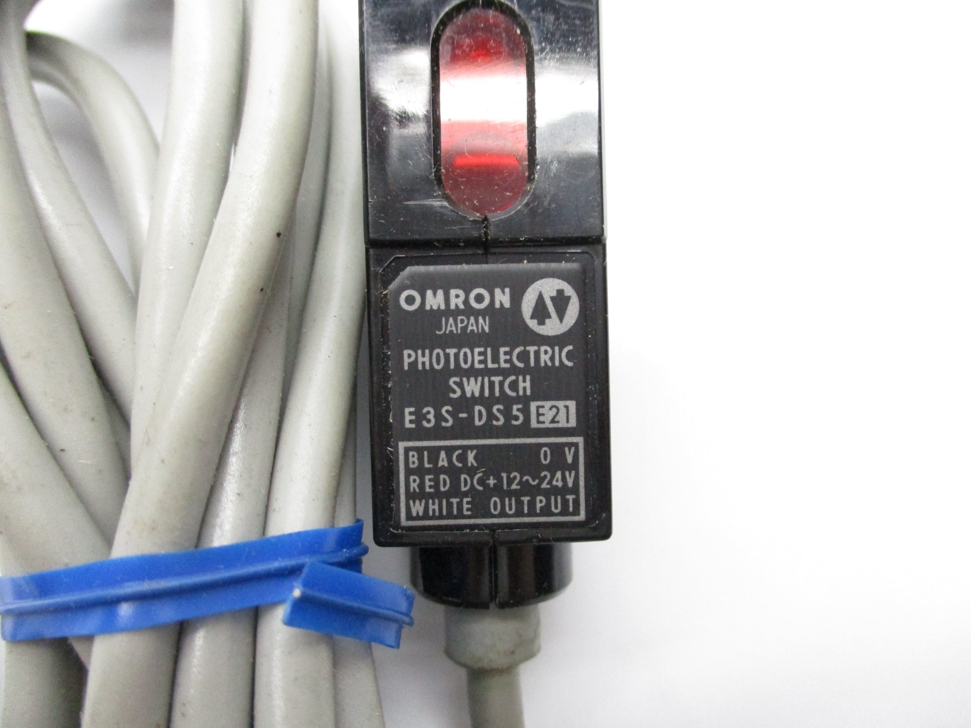 OMRON E3S-DS5E2 12-24VDC NSNP
