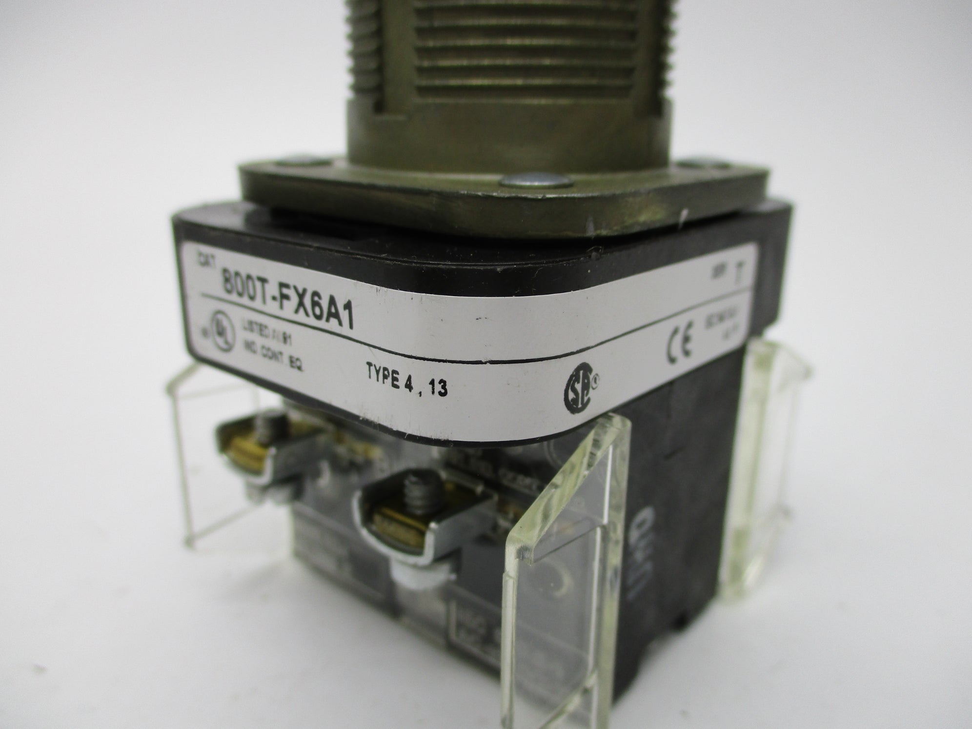ALLEN BRADLEY 800T-FX6A1 SER. T (AS PICTURED) NSNP