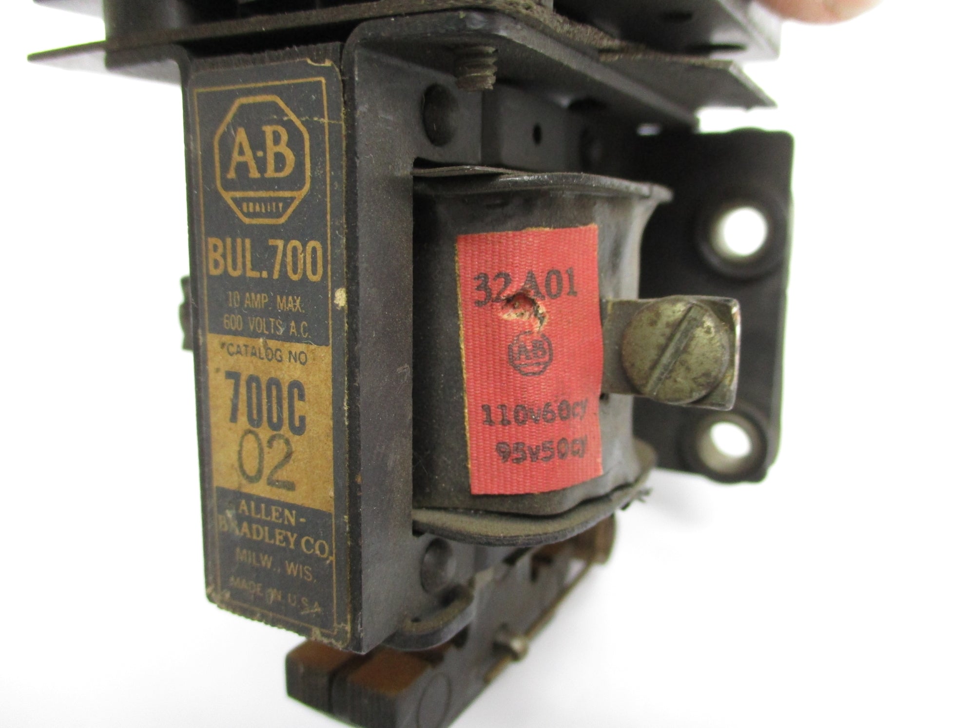ALLEN BRADLEY 700C-02 95/110V UNMP
