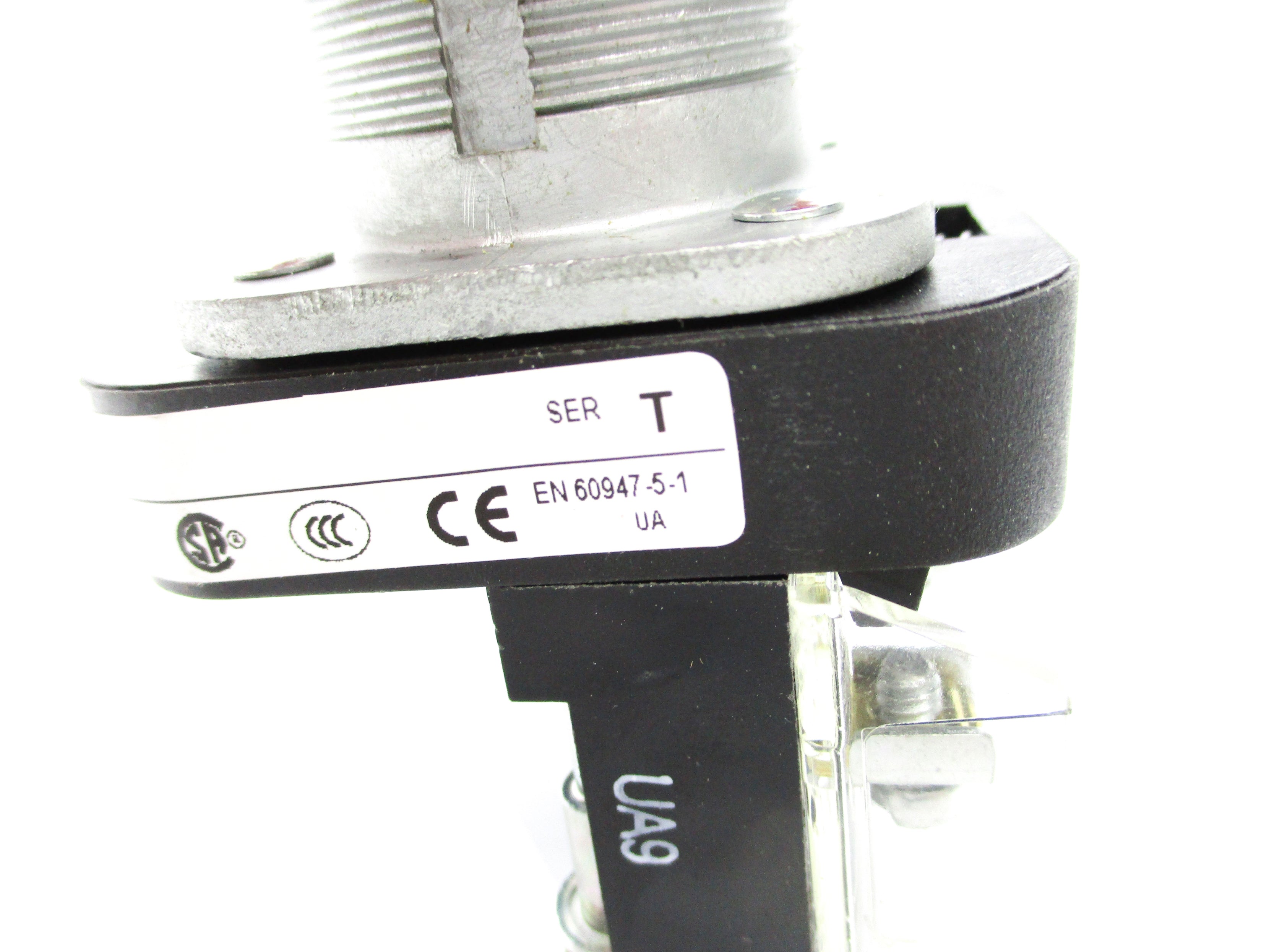 ALLEN BRADLEY 800T-FXJ6D4 SER. T NSNP
