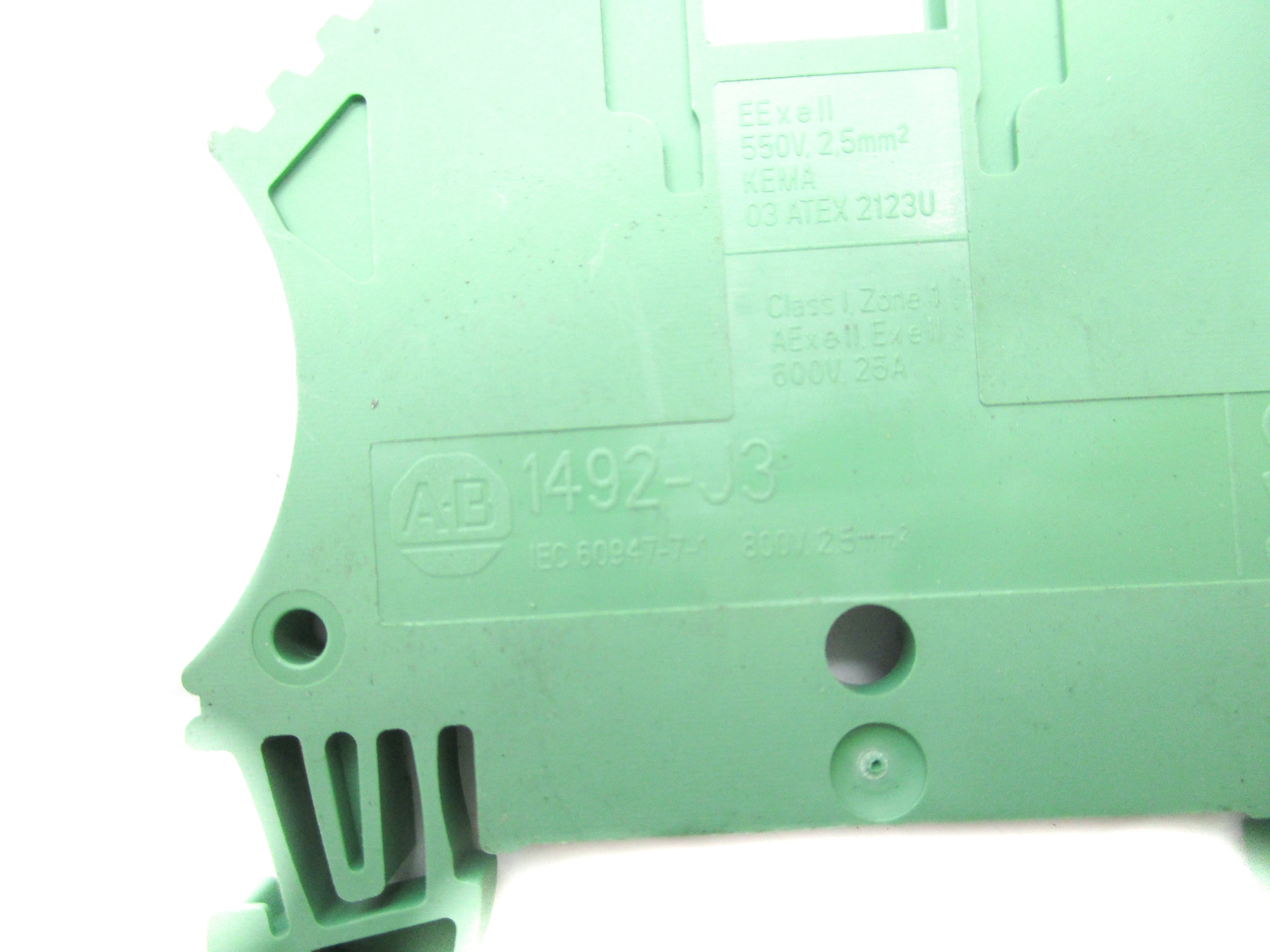 ALLEN BRADLEY 1492-J3 NSNP