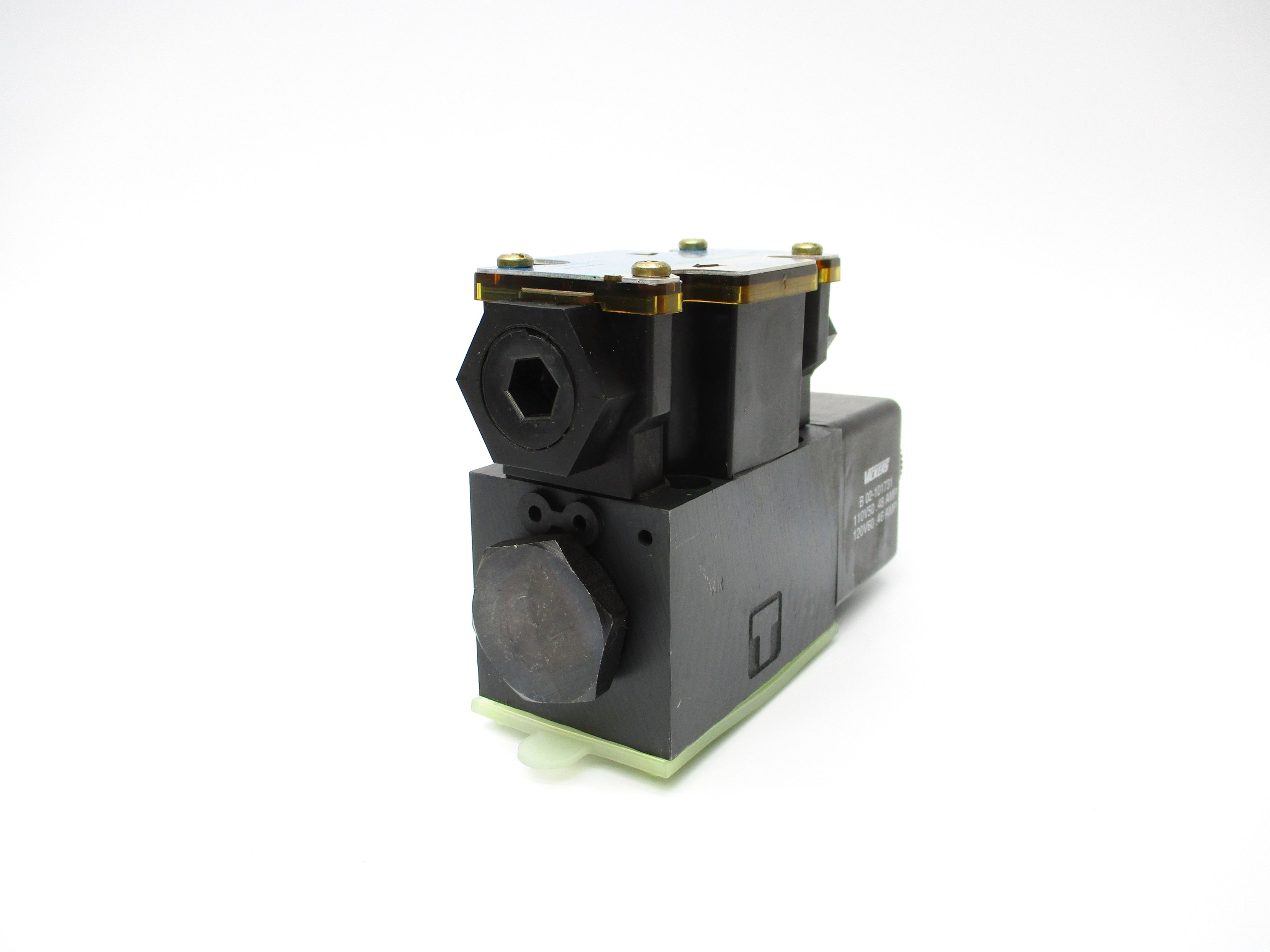 VICKERS DG4V3S2AMFWB560 02-109563 110/120V 0.46/0.48A 5000PSI NSNP