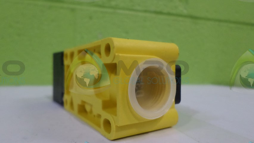 TURCK Bi15U-CP40-AP6X2-S10 PROXIMITY SWITCH *NEW NO BOX*