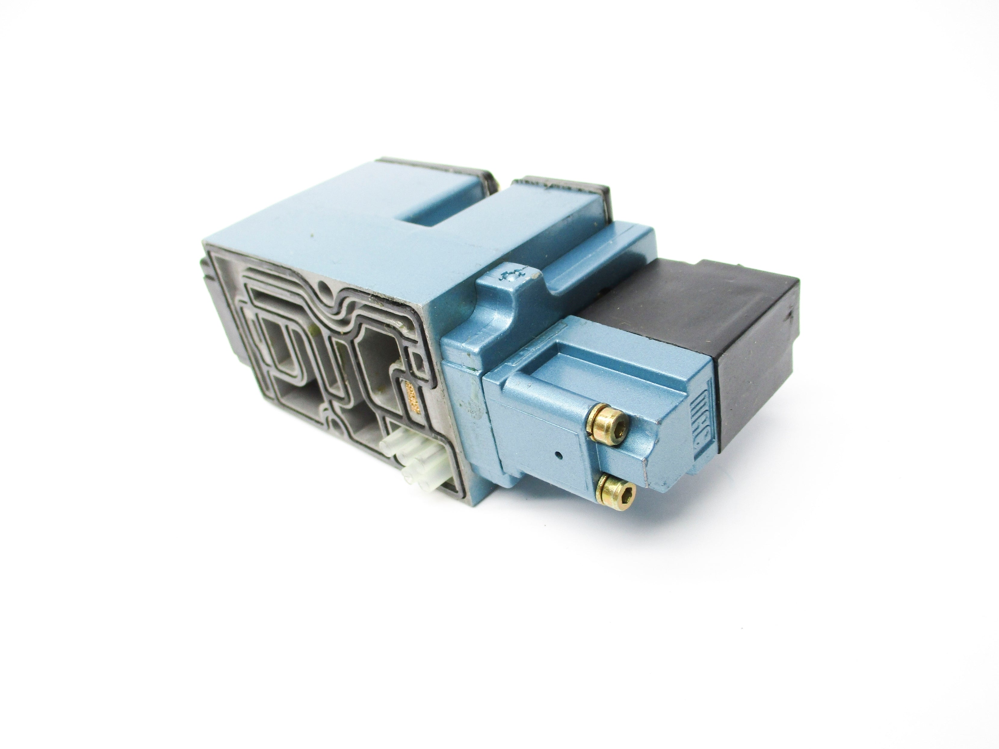 MAC 82A.AC.000.TM.DAAP.2DA 110/120V NSNP