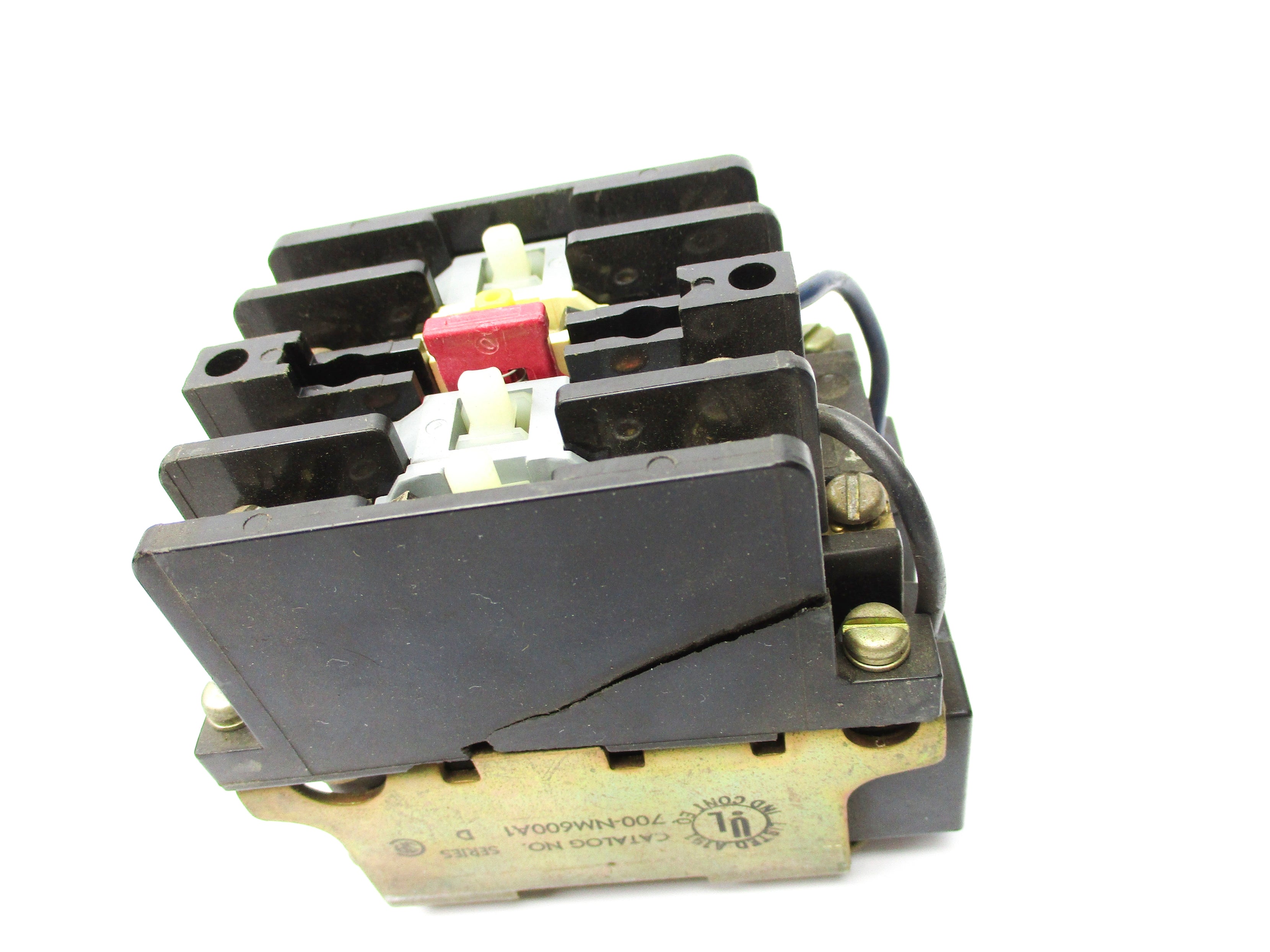 ALLEN BRADLEY 700-NM600A1 SER. D 110/120V UNMP