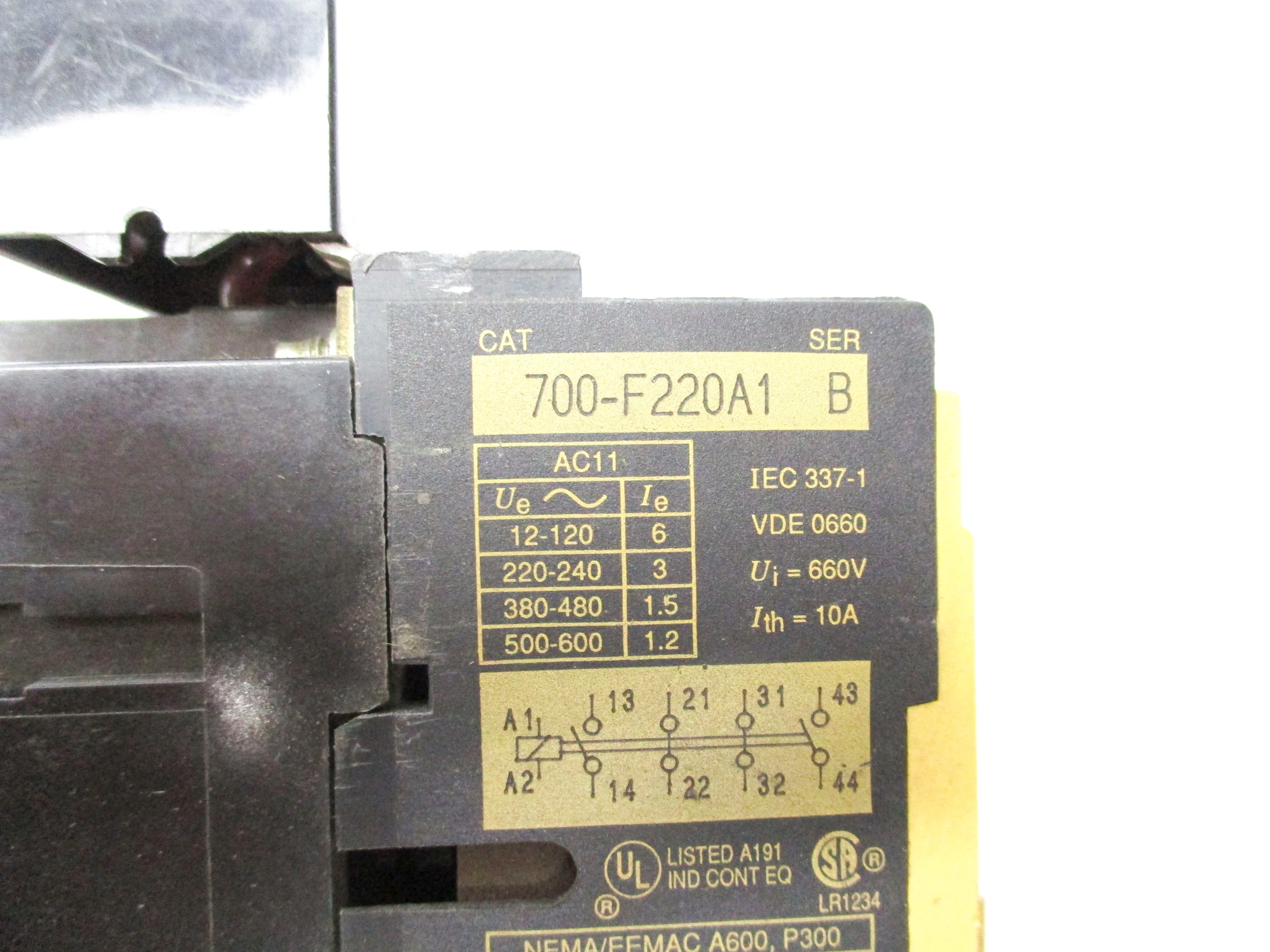 INDUSTRIAL SPARE PART 700-F220A1 SER. B 110/120V UNMP